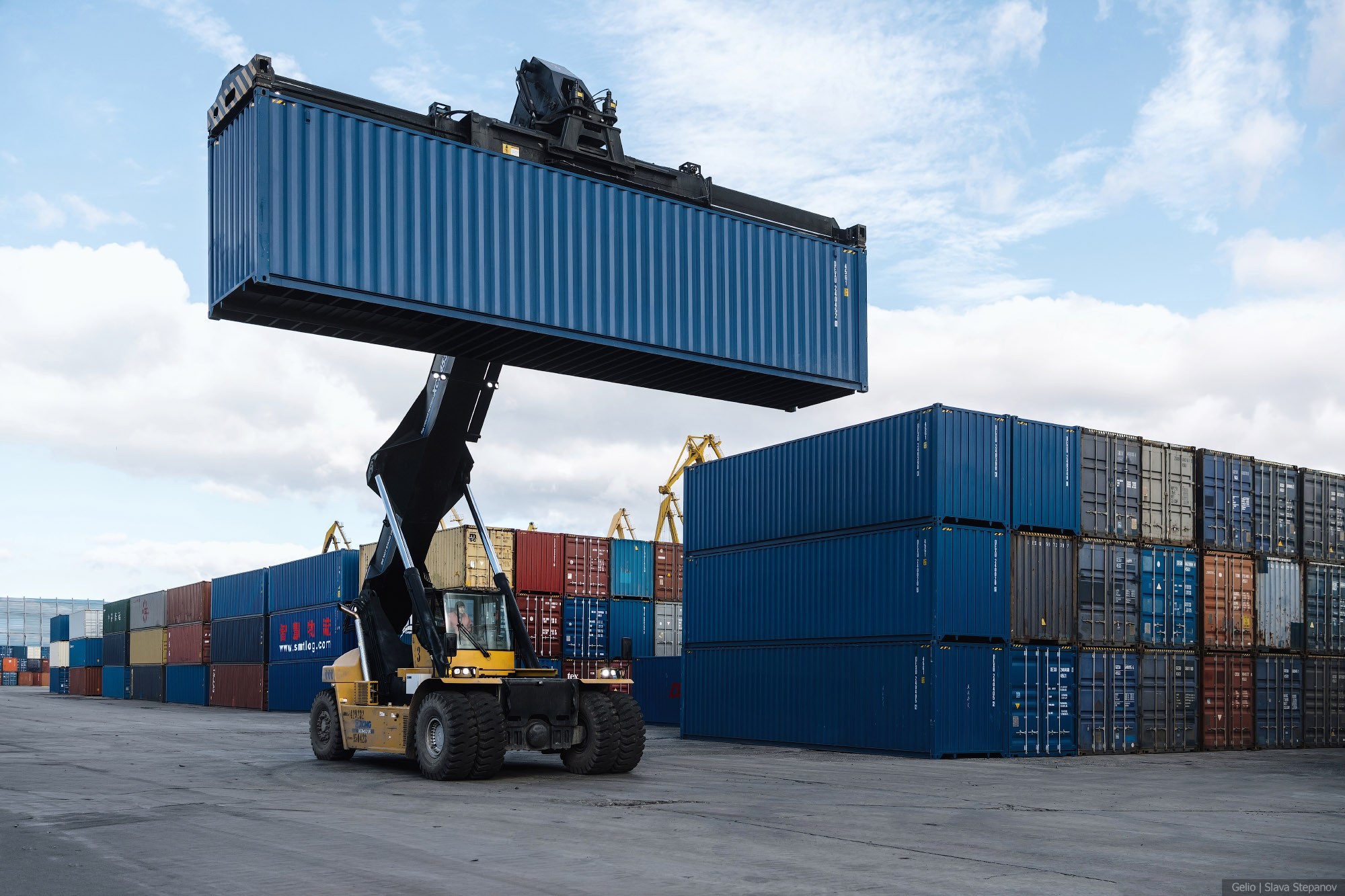 Логистика. Фотограф Слава Степанов, Gelio