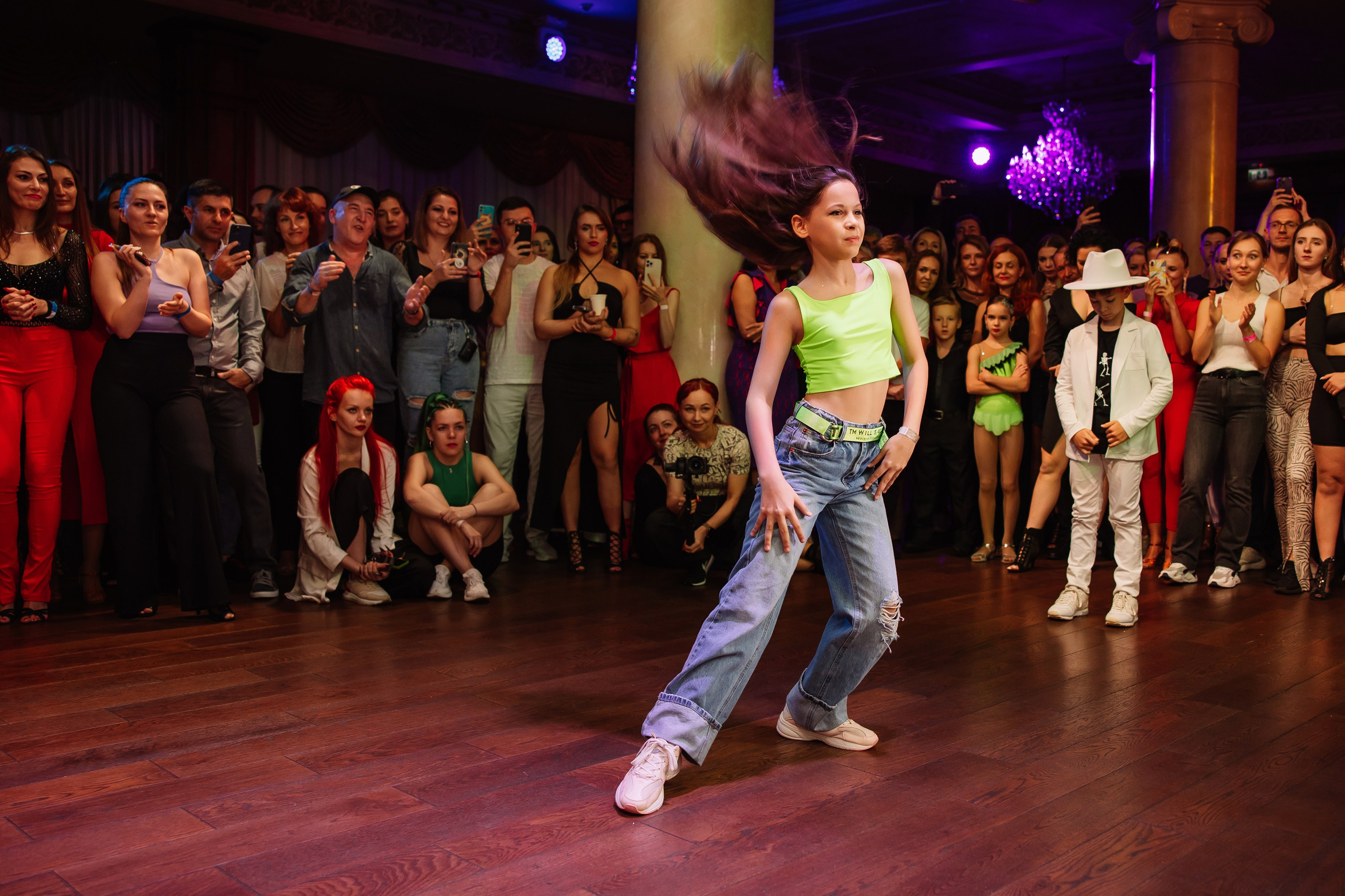 Фотография как дети танцуют бачату