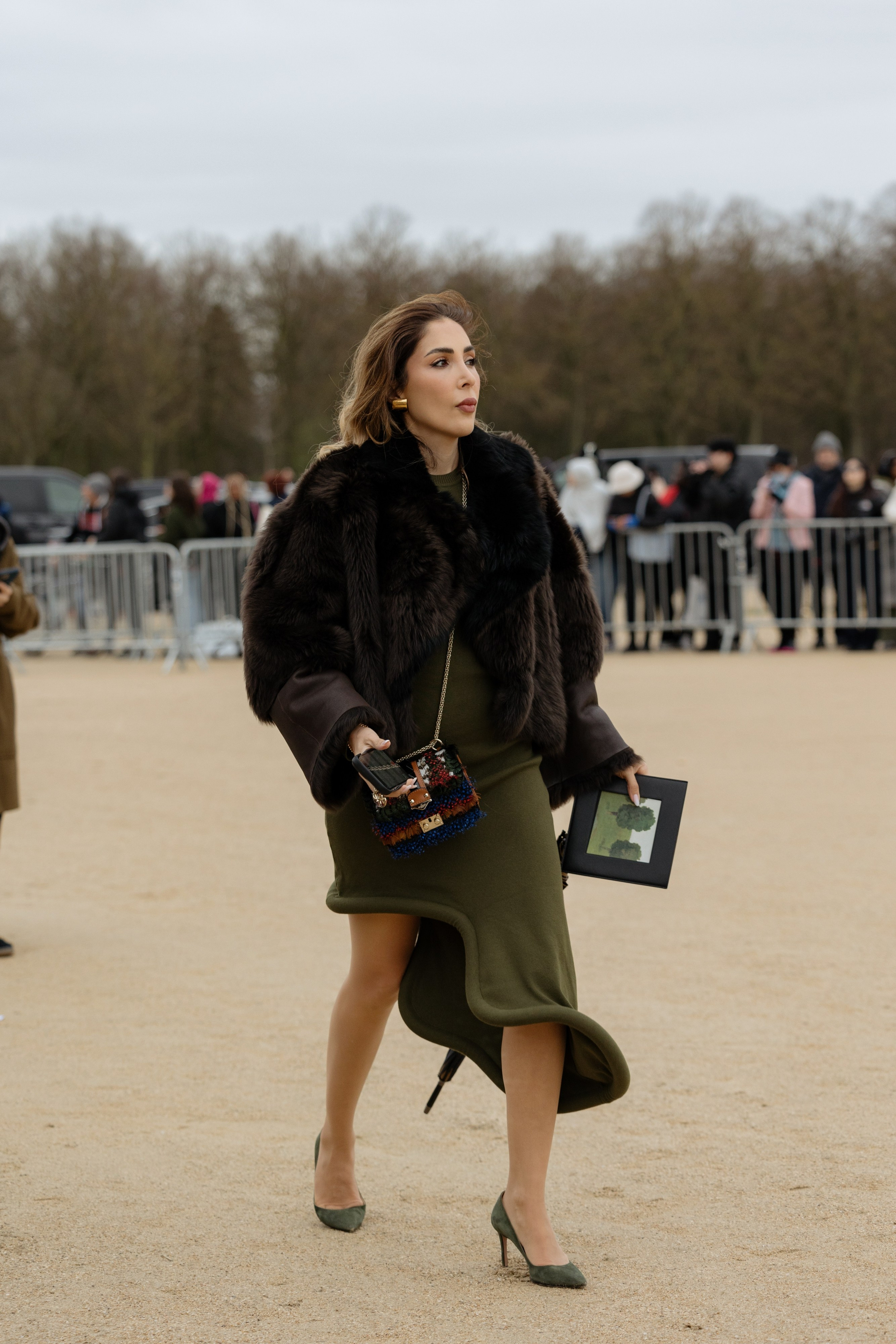 LOEWE PFW WOMENSWEAR FALL-WINTER 24/25. Photographer in Milan Ivan Goncharov