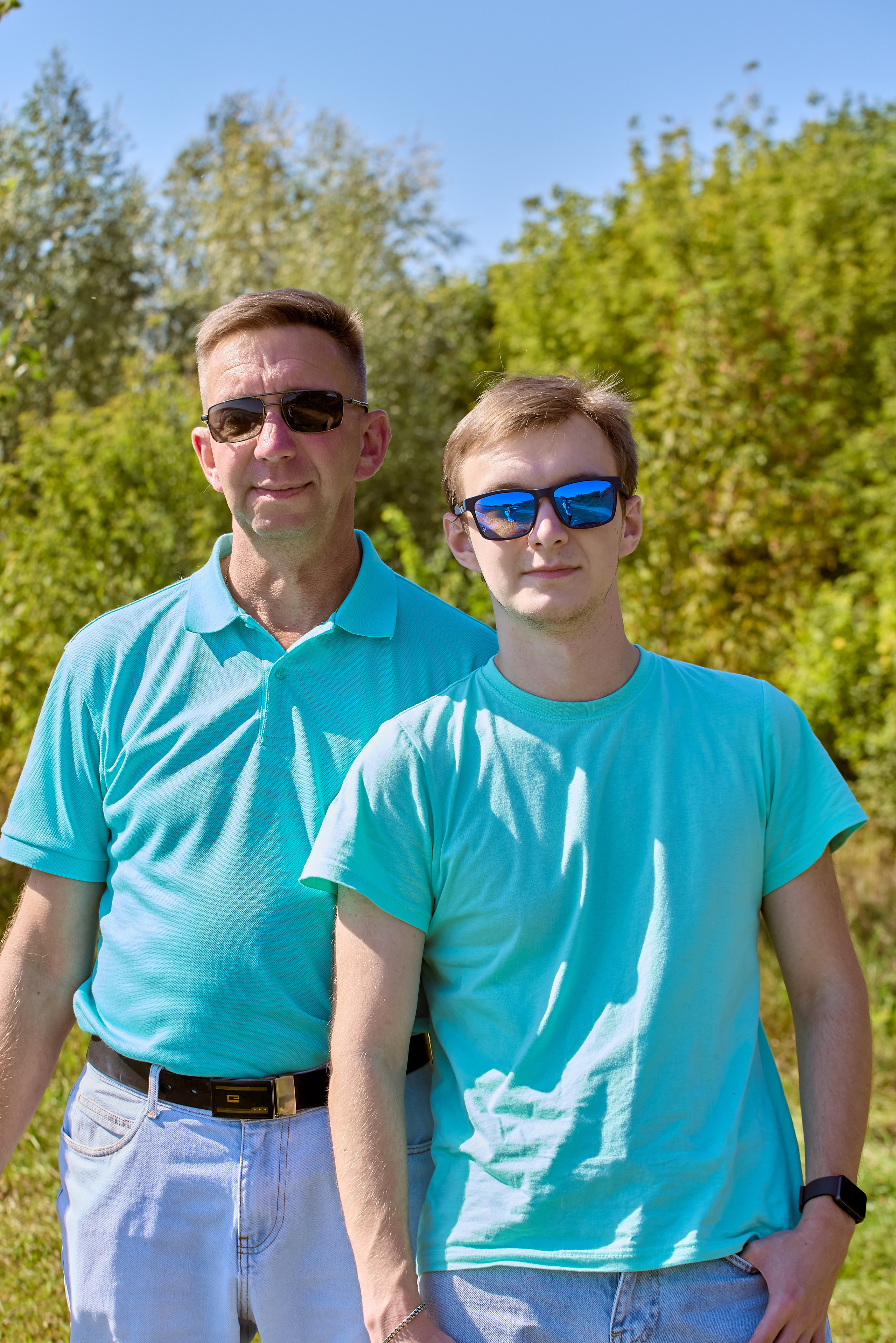 ФотоПортрет  Сын с отцом на семейной фотосессии в Дзержинске фотограф Николай Голованов