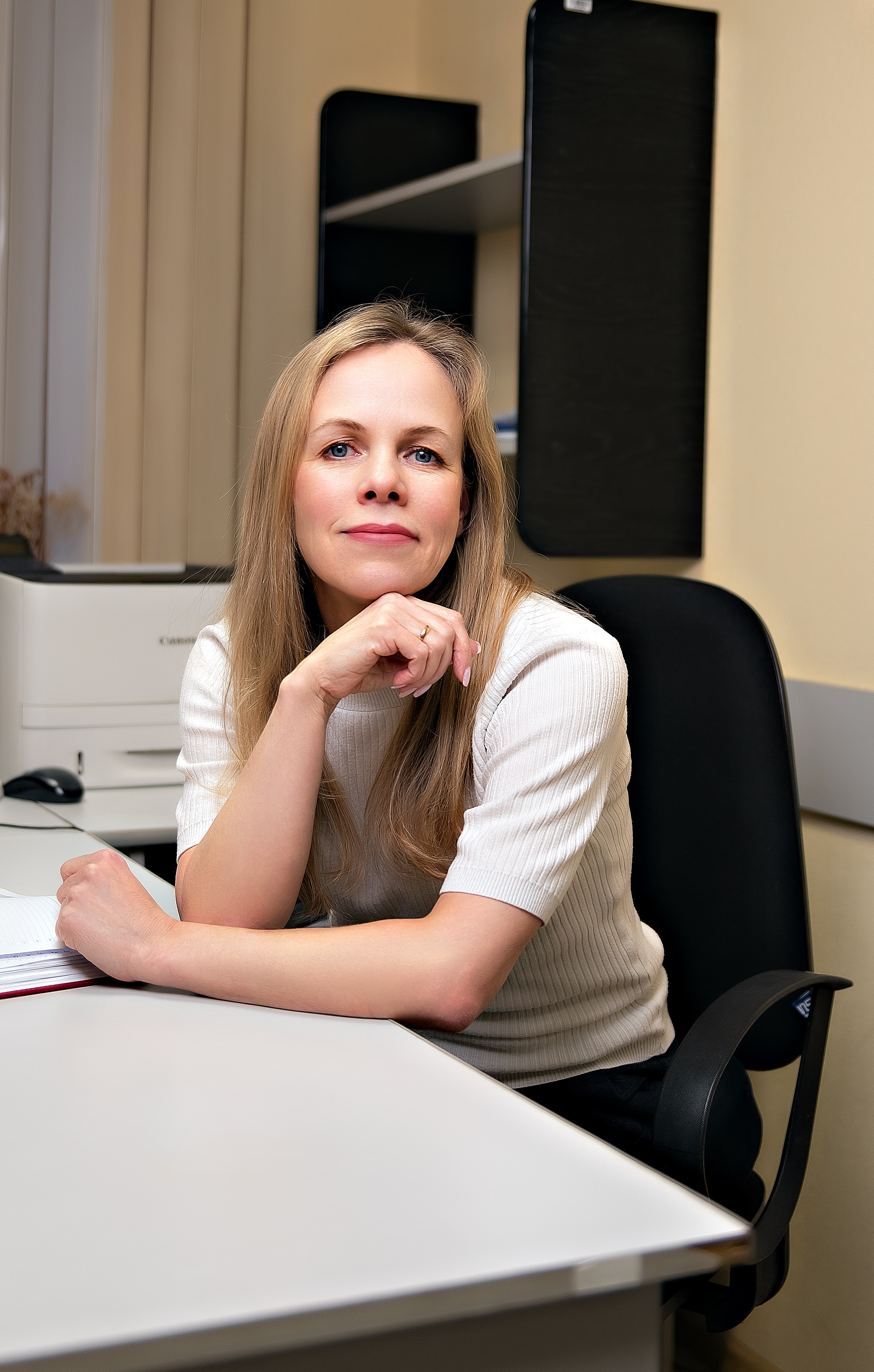 Женская портретная фотосессия для коллектива страховой компании АСКО!. Семейный и портретный фотограф Кыштым Челябинск Марина Шигапова