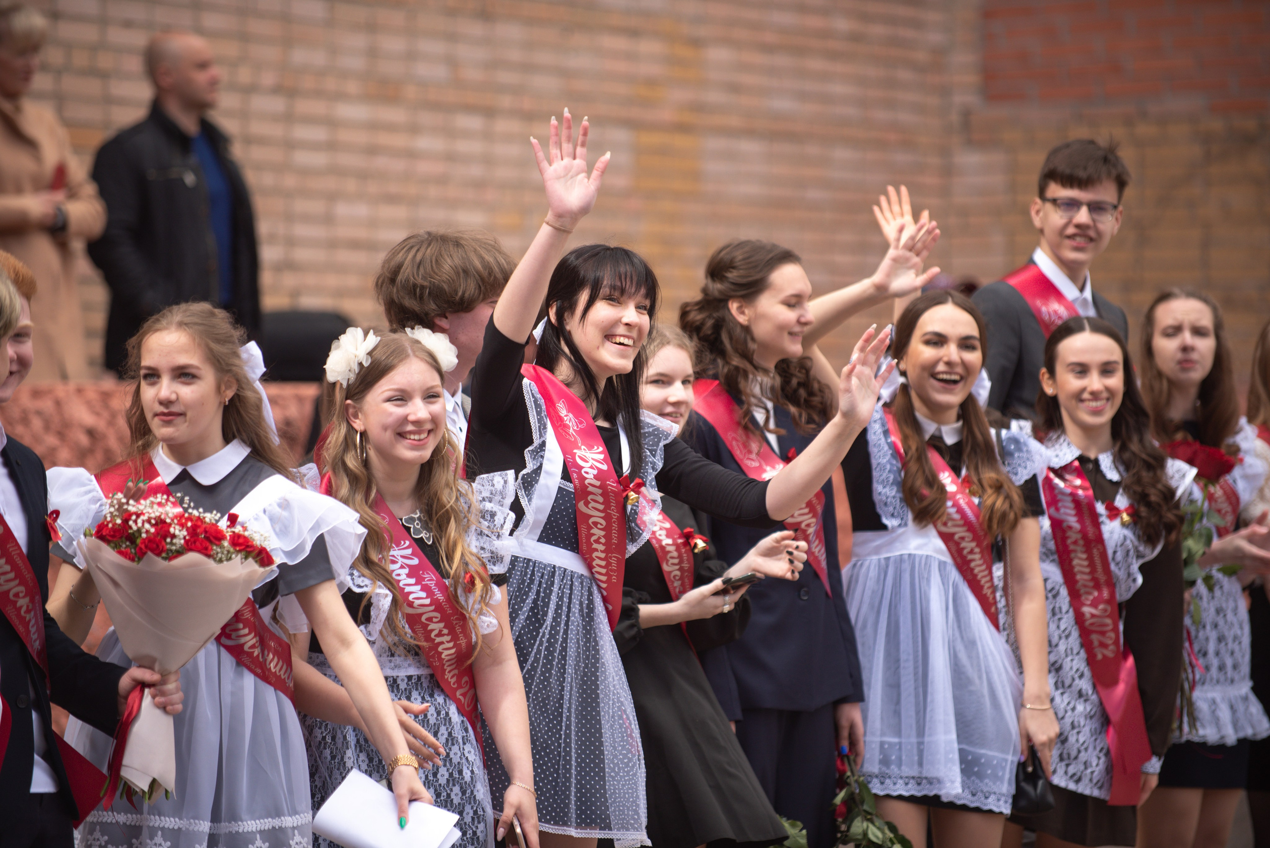 Выпускные школ. Свадебный и репортажный фотограф