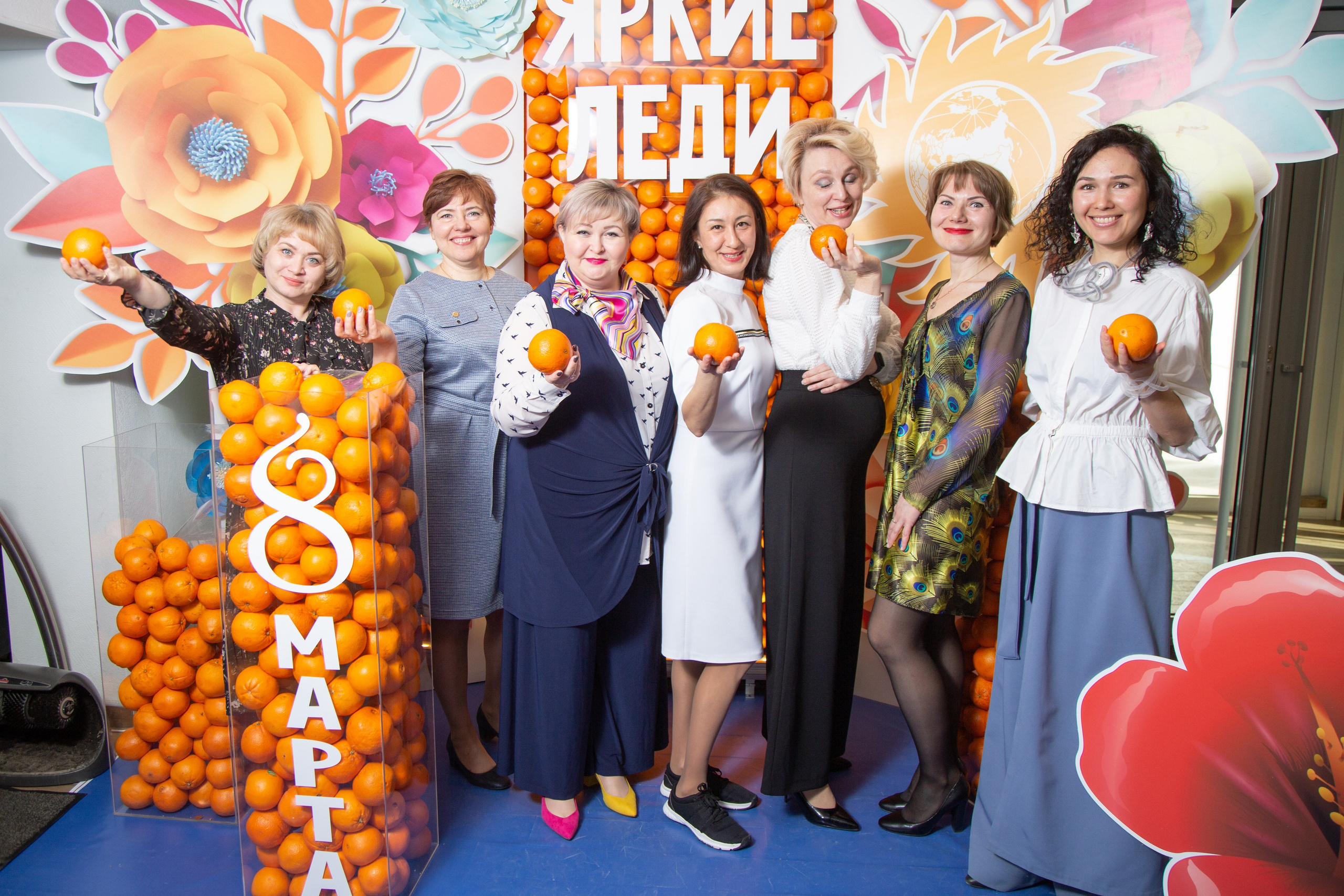 Печать фото на мероприятие день в день. Фото гостям