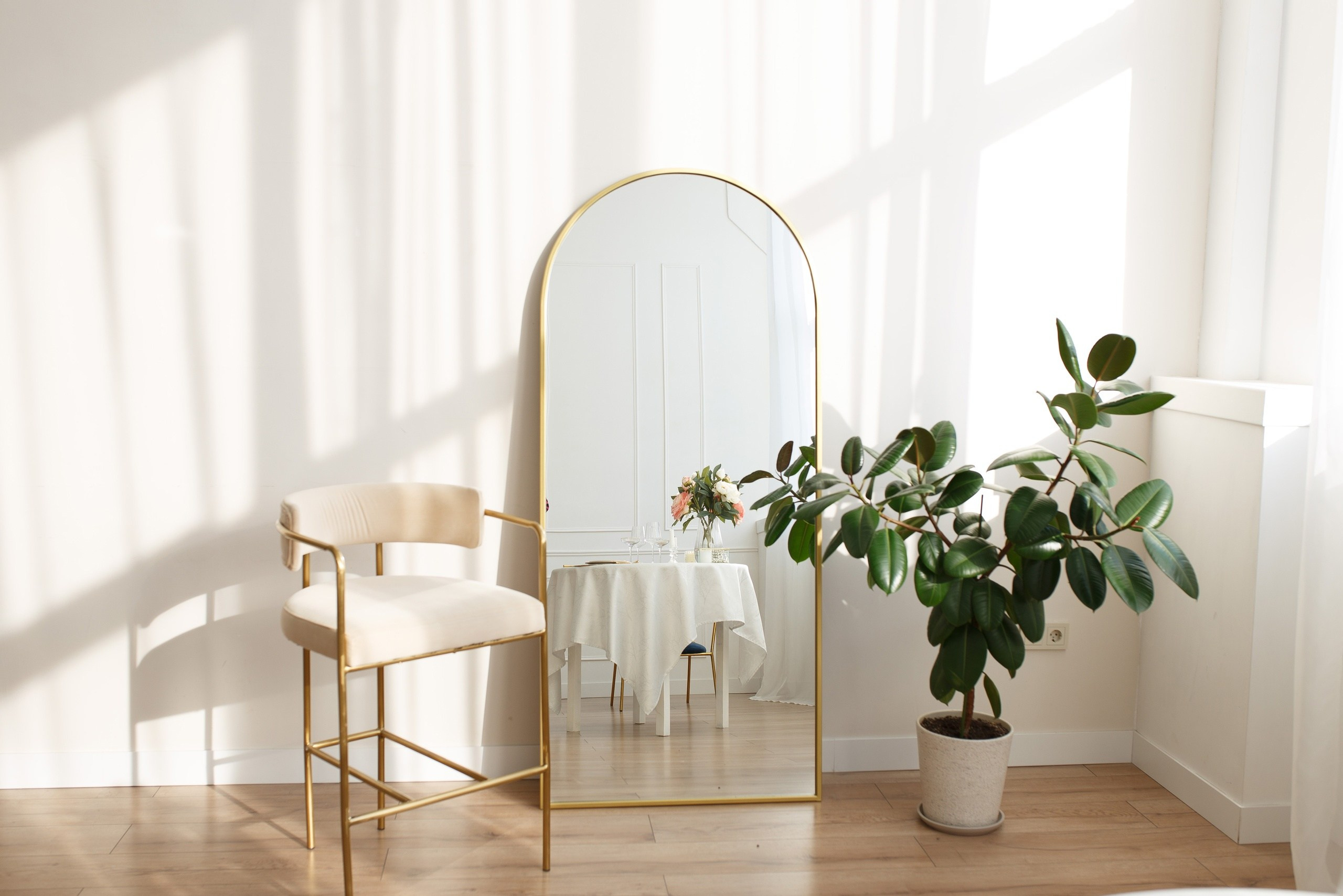 Дзержинского 29 (ТЦ Галактика) 1600р/час