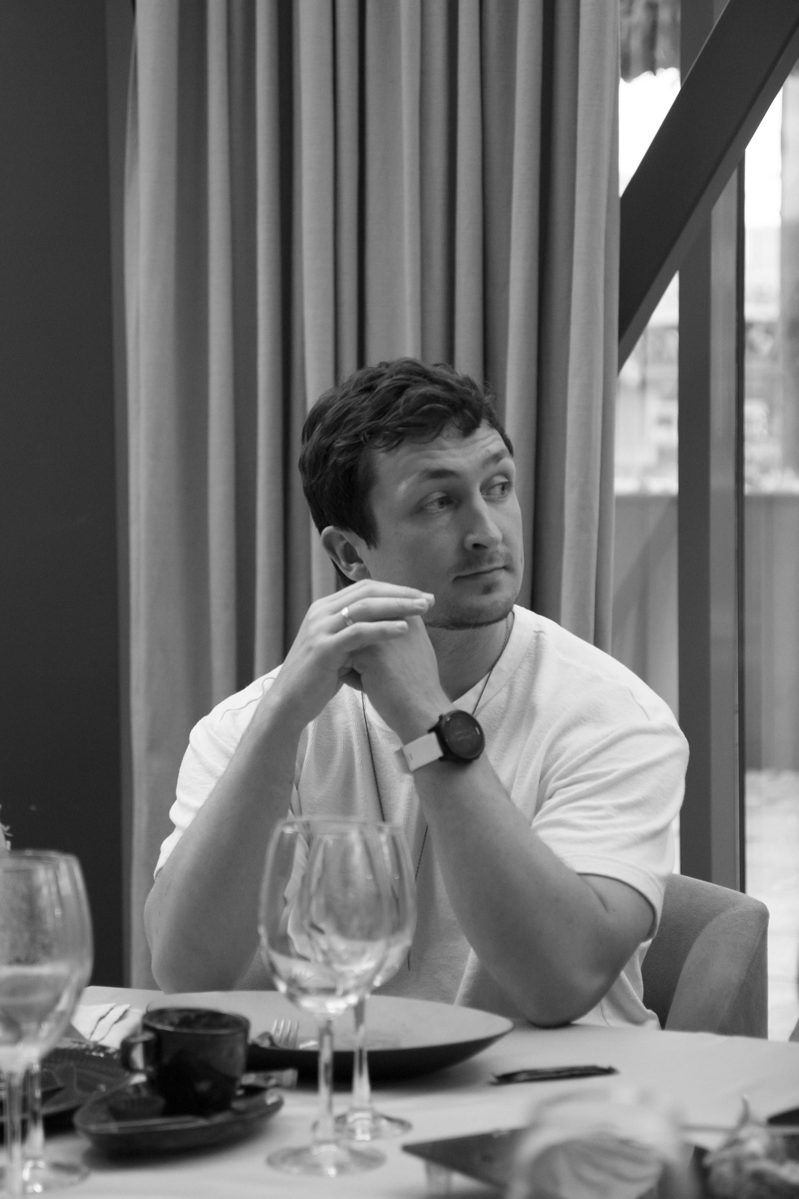 Бизнес-завтрак Германа Гаврилова. Фотограф Москва — личные фотосессии, лавстори в студии