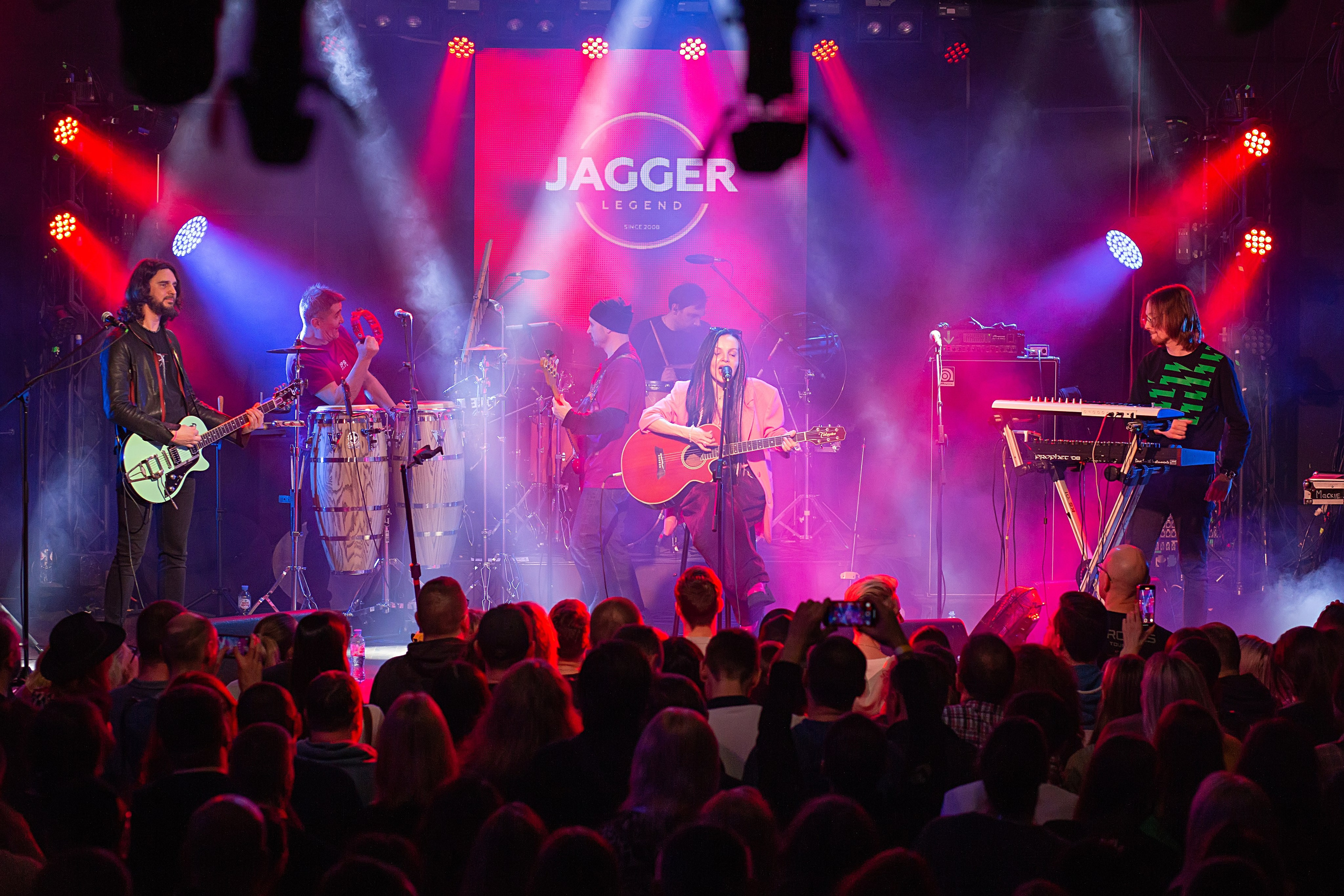 Фотосъемка концерта Маша и Медведи в клубе Jagger СПБ. Портретные фотосессии, контент-съемки, репортаж