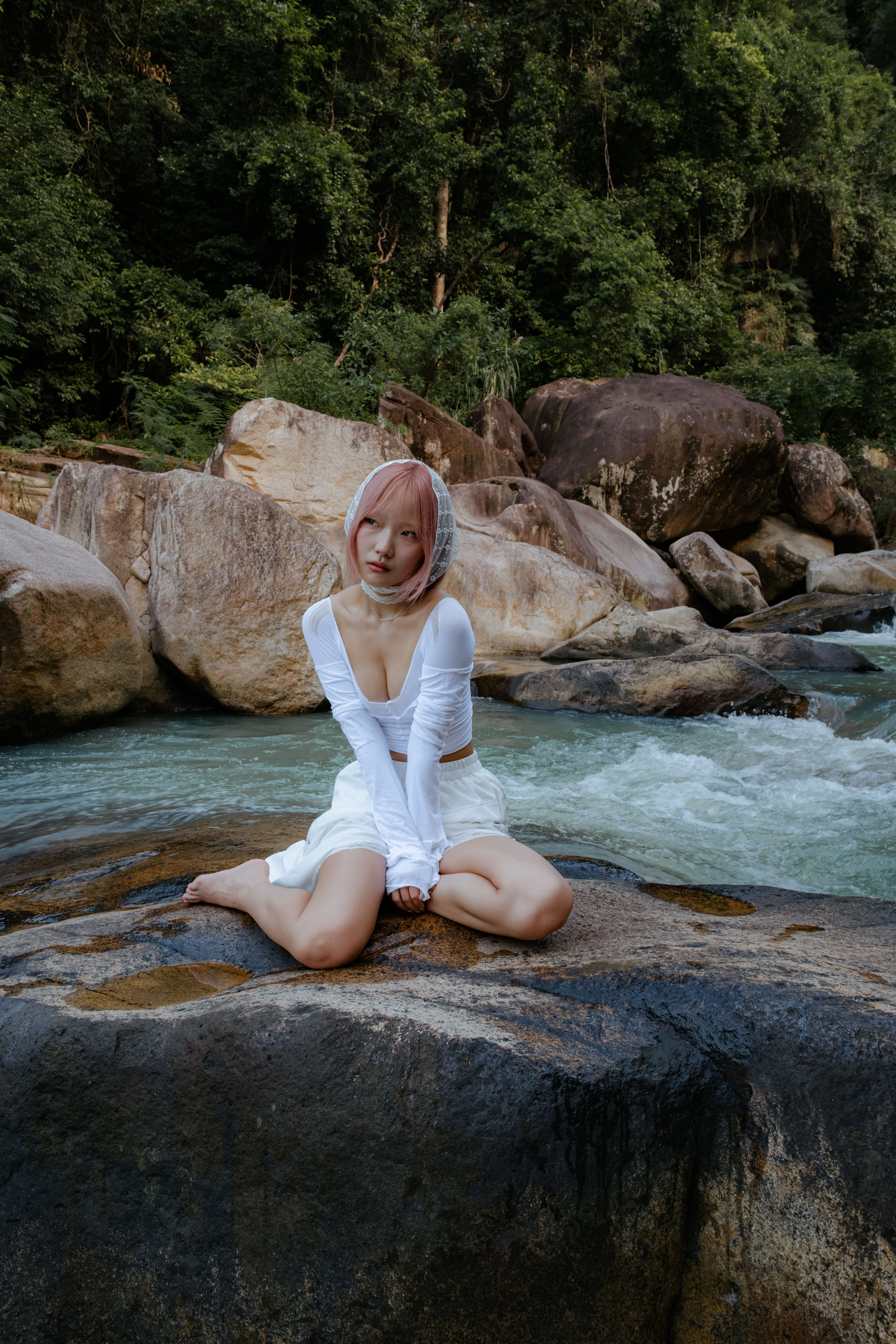 Location "Ba Ho Waterfall". Portrait photographer Nha Trang | Julia Meshanina