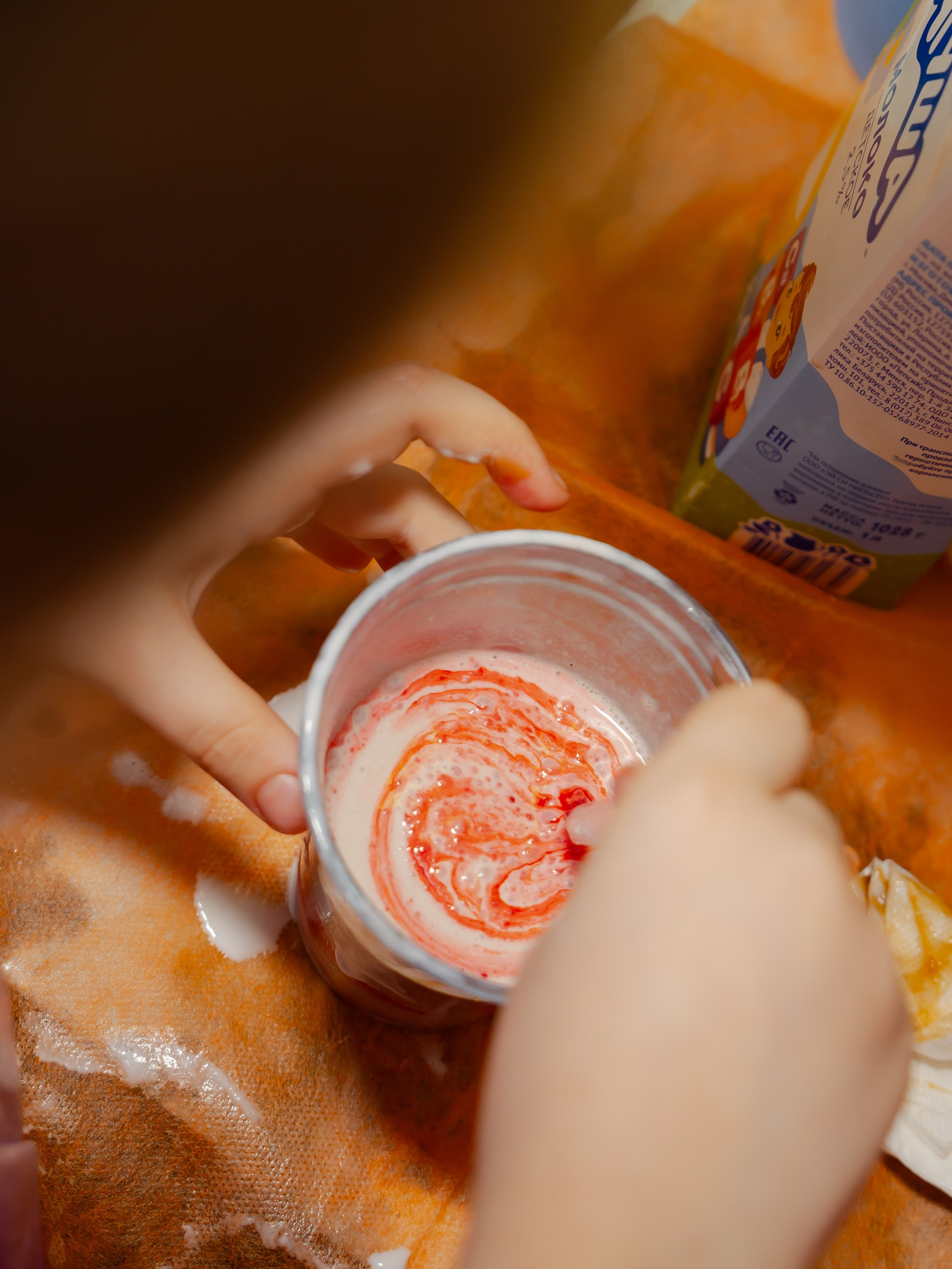 Битва подушками. Крамер Юлиана детский и семейный фотограф