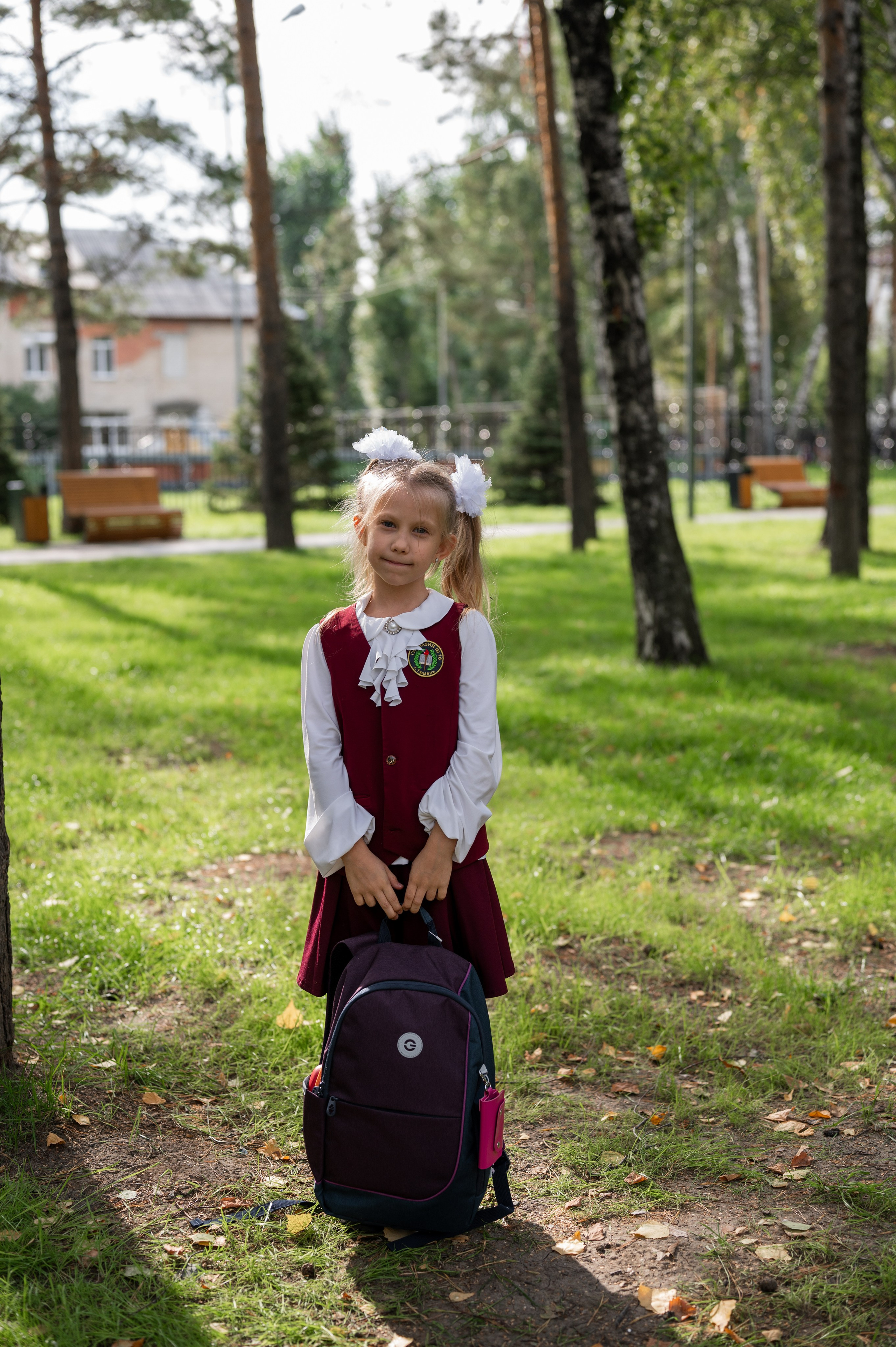 1 сентября 16 гимназия 2 класс (линейка + в классе+ на улице). Фотограф новорожденных, семейный детский в Тюмени Татьяна Морозова