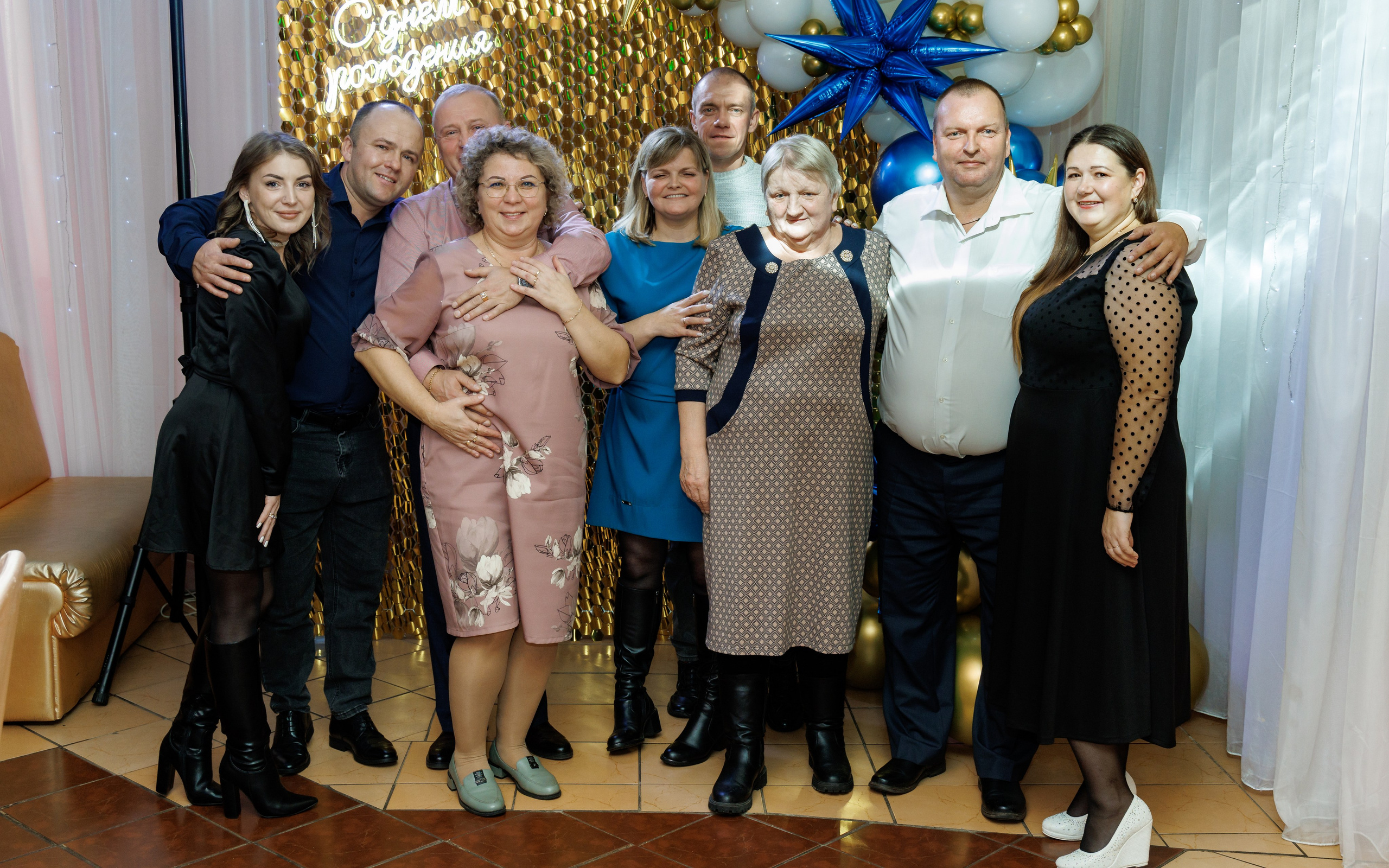 Юбилей Николаю в кафе Зеркальное, г. Сясьстрой. Свадебный и семейный фотограф в г. Волхов Алексей Кочерыжкин