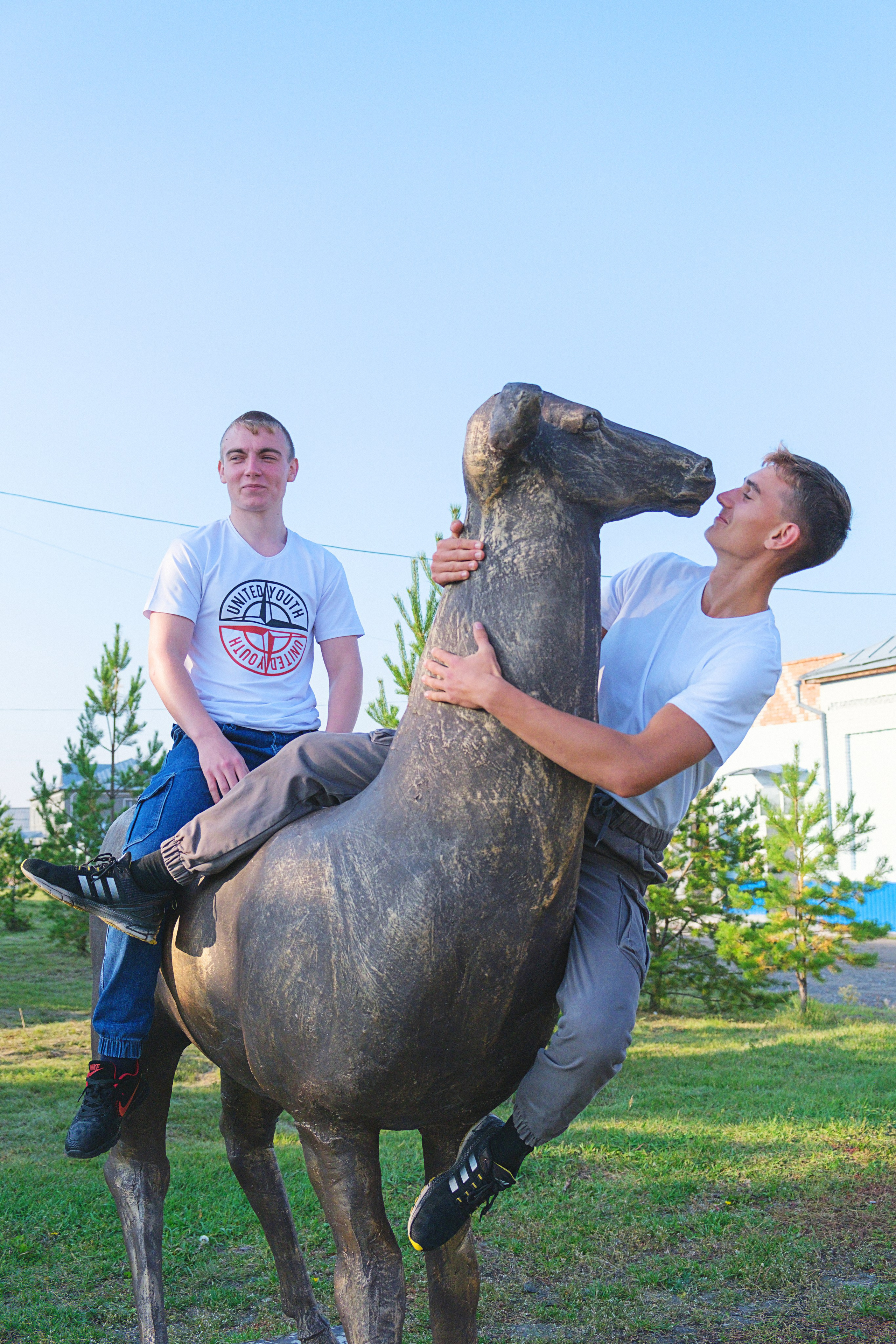 Выпускной альбом 2024. Фотограф и видеограф в Омск/Москва Сащенко Лера