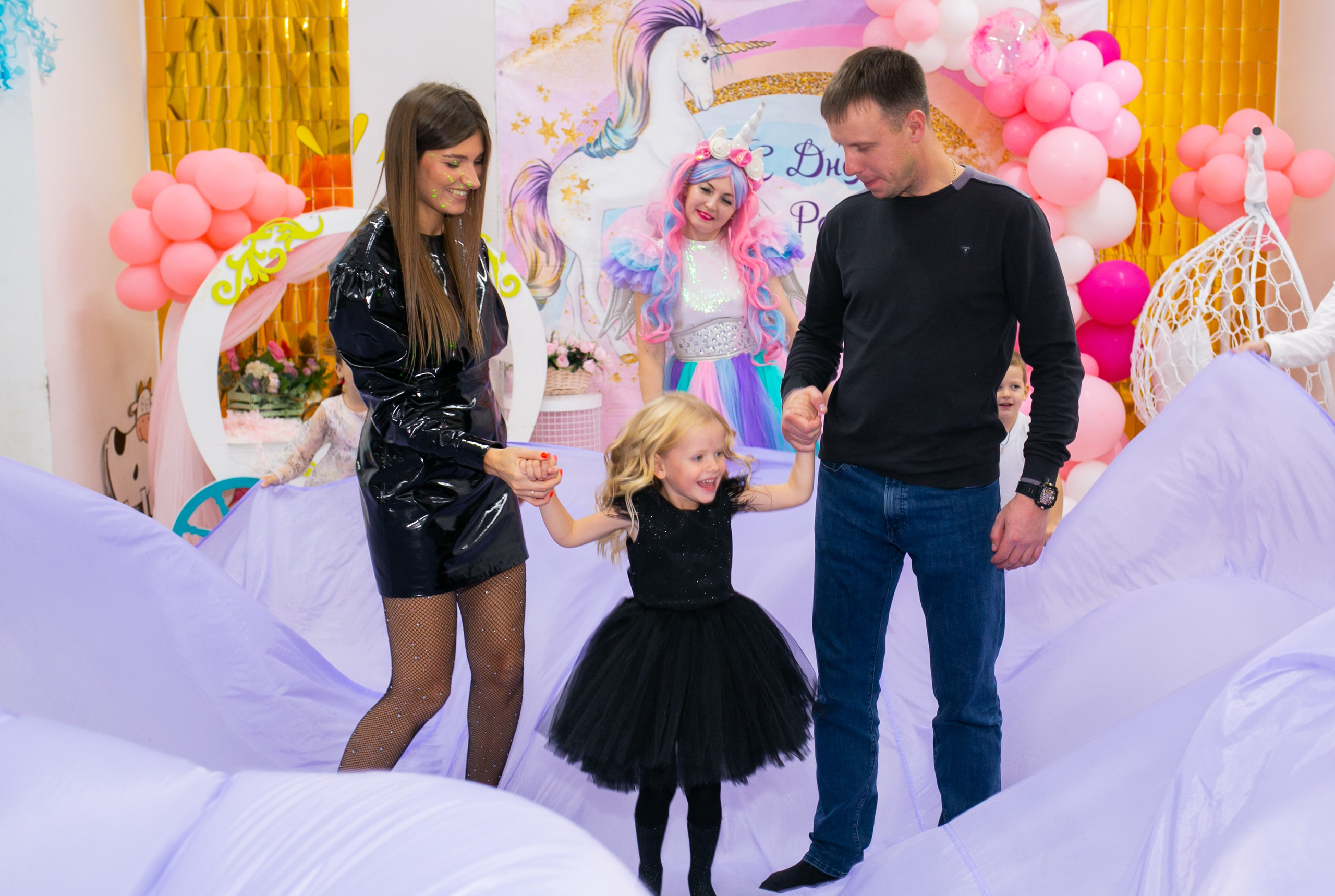 Праздники. Фотограф новорожденных и семейный фотограф НСО г. Бердск Марина Львова