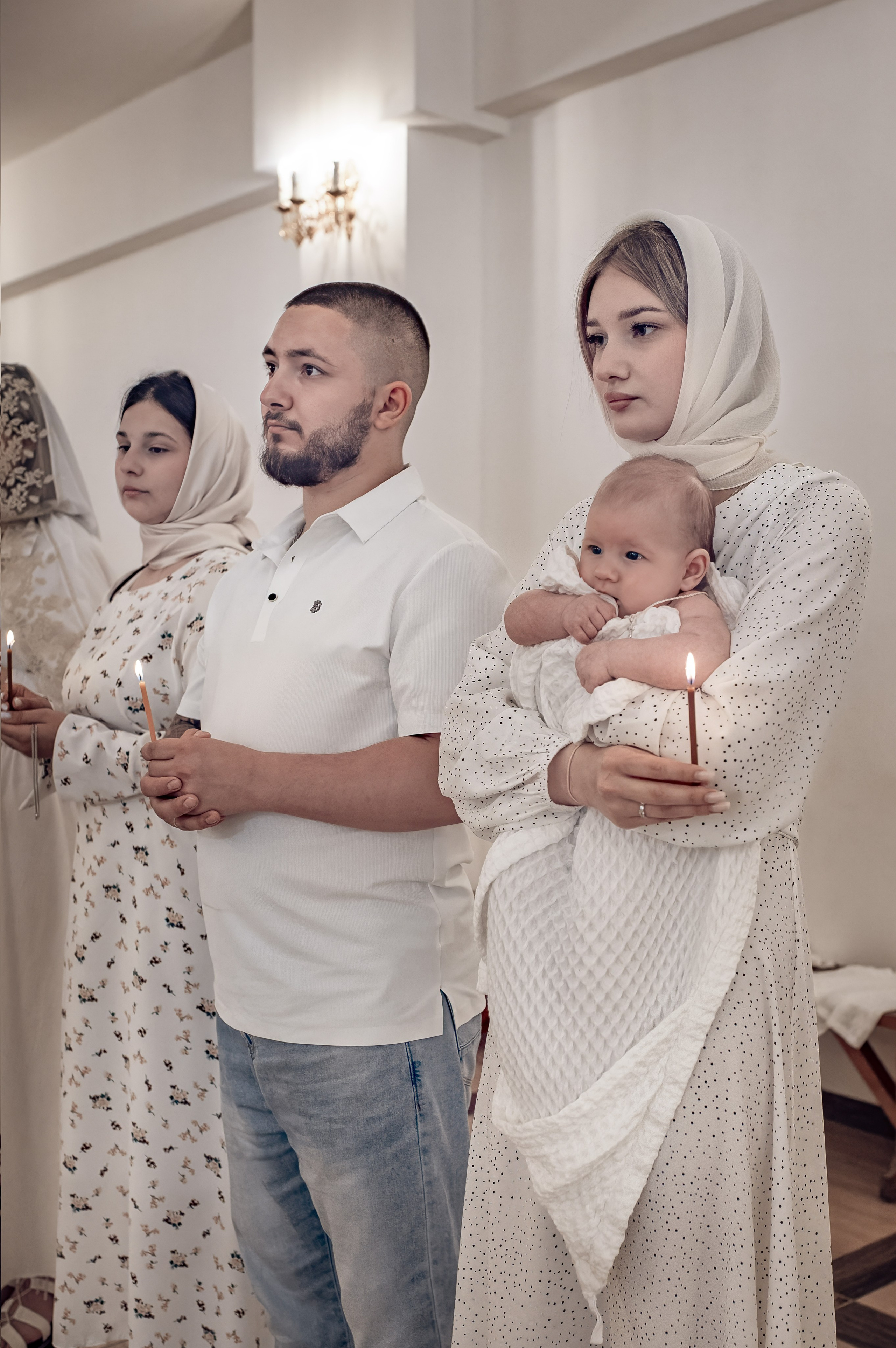 Крещение Василисы в храме исповедников и новомучеников Российских. Фотографы крещения/венчания  Красноярск Татьяна и Вячеслав Переваловы