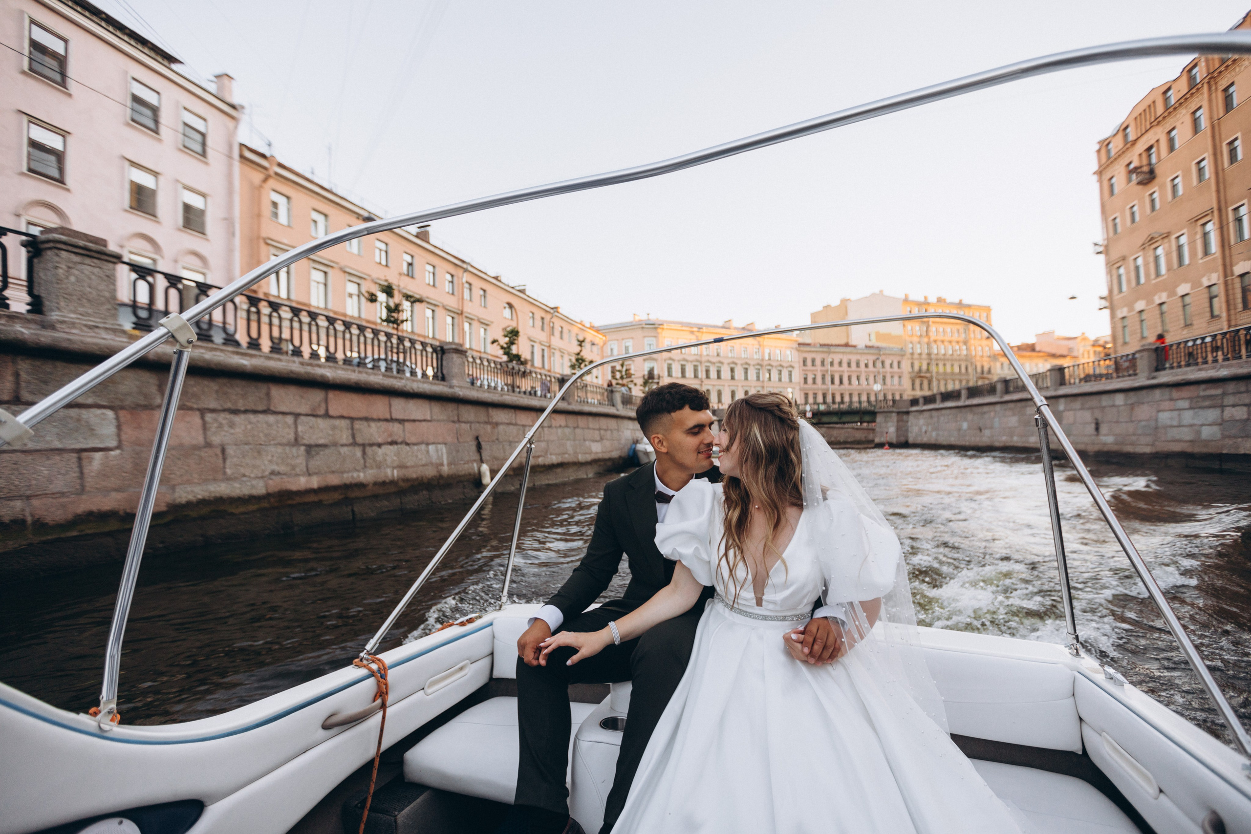 Фотографии 2023 года. Свадебный и семейный фотограф в Санкт-Петербурге Яцына Юрий. Видеоопер