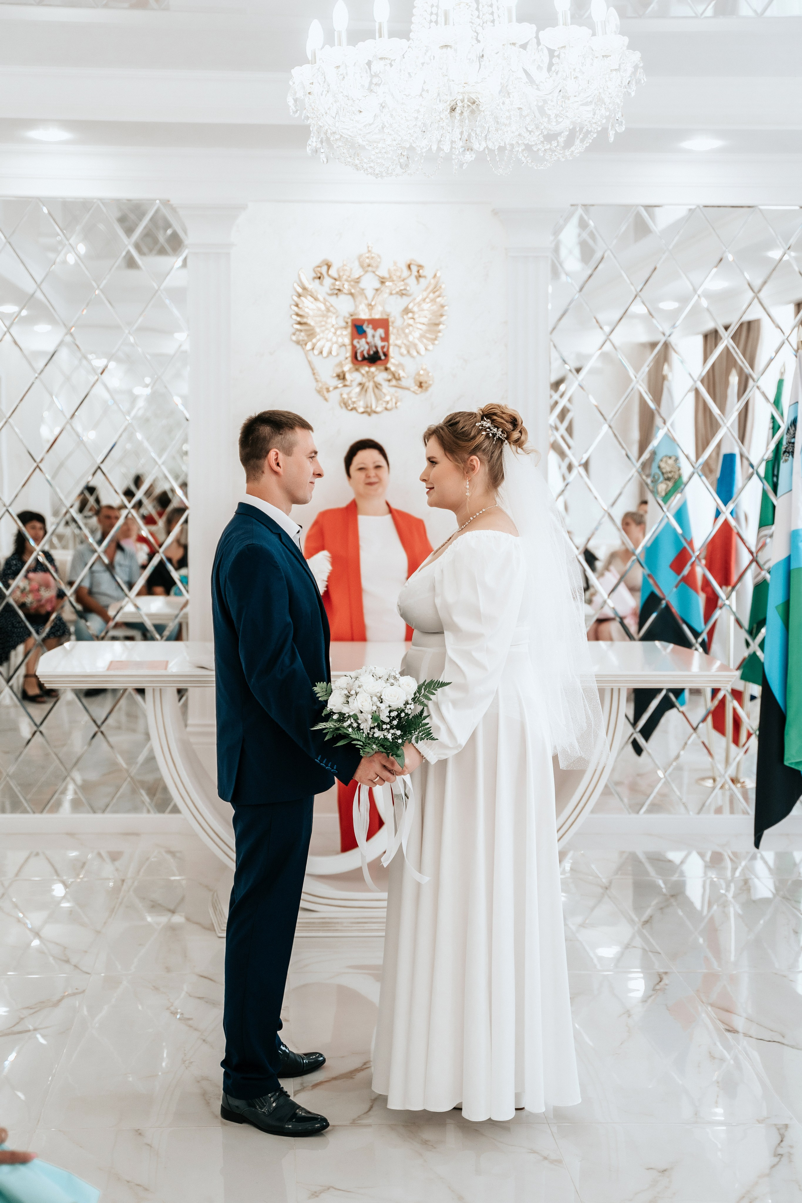 Фотосессия в ЗАГСе. Семейный фотограф в Белгороде Амелина Алина