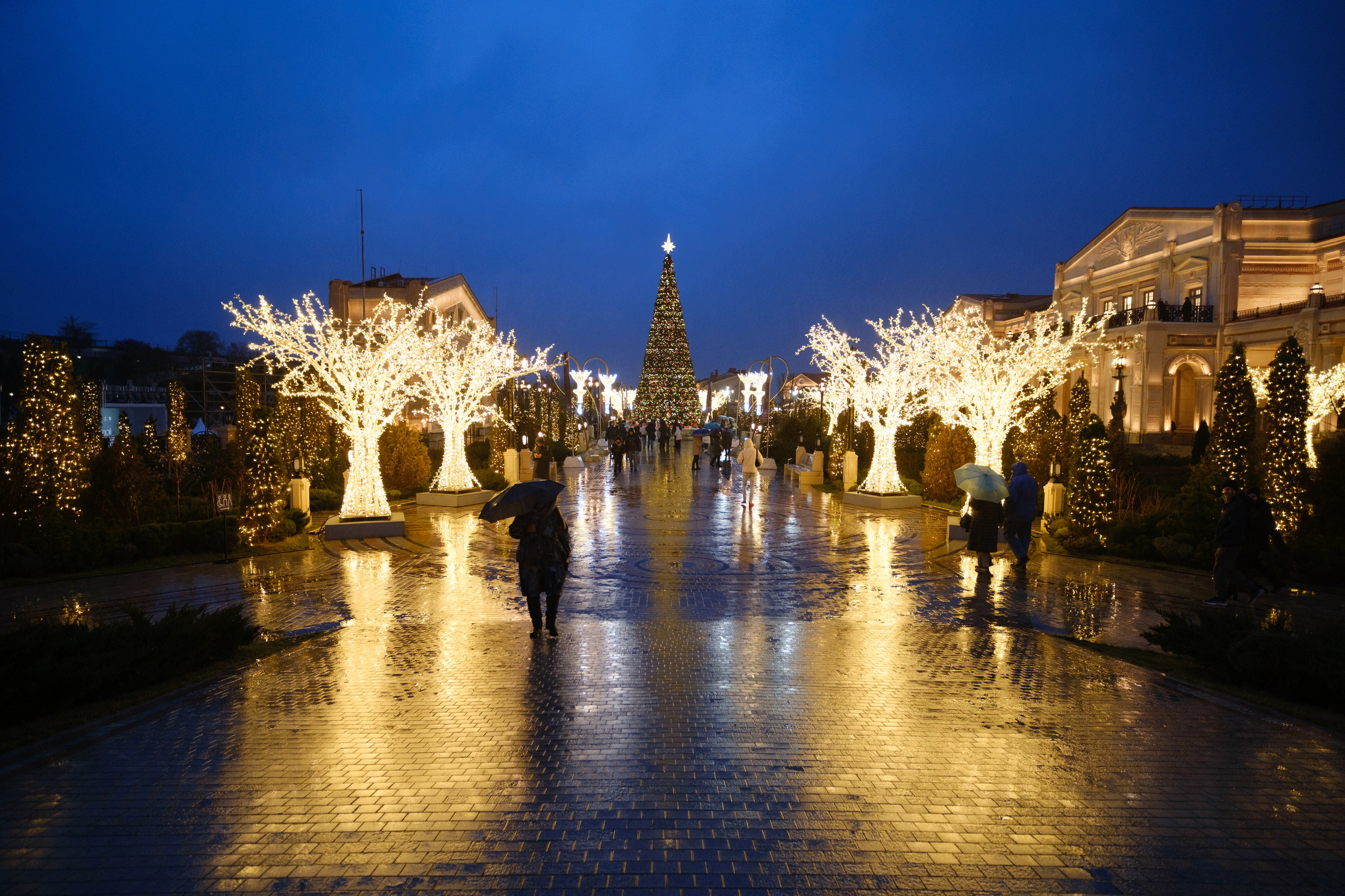 Новогодний репортаж из парка «Новый Херсонес» | Фотограф Илья Желдак. Профессиональная фотосъемка в Крыму. Натуральные эмоции и живые кадры. Забронируйте дату прямо сейчас!
