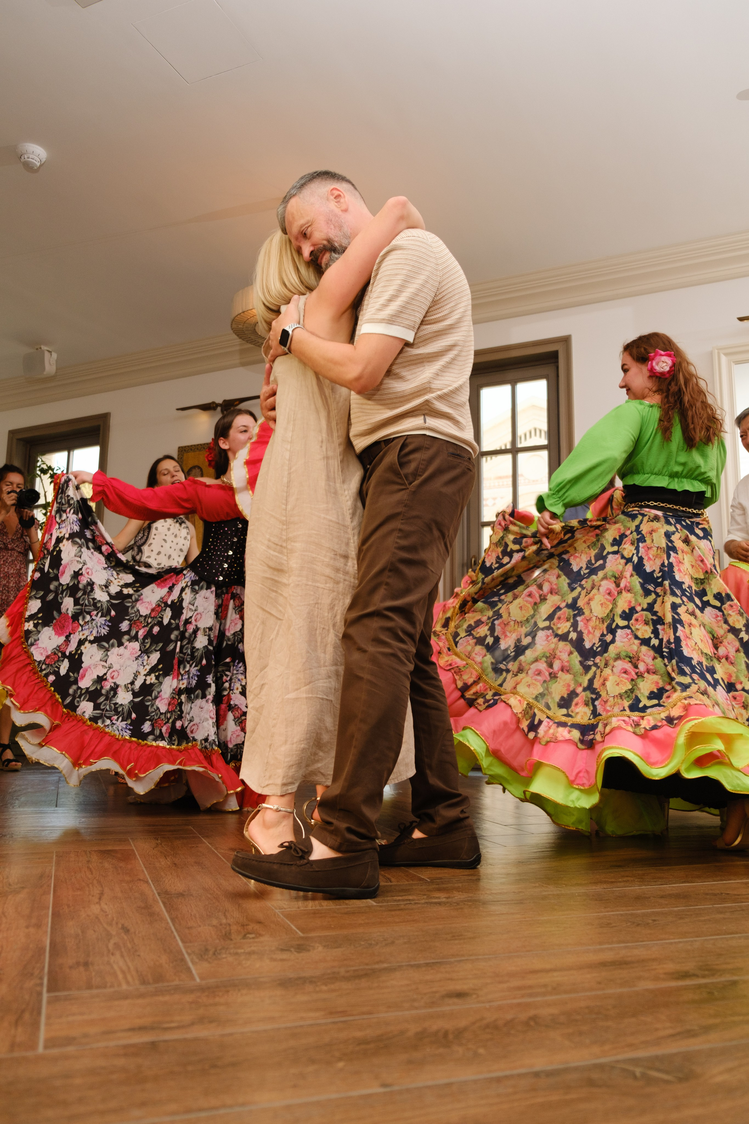 Фотограф на юбилей в Крыму | Съемка дня рождения | Илья Желдак. Профессиональная фотосъемка в Крыму. Натуральные эмоции и живые кадры. Забронируйте дату прямо сейчас!