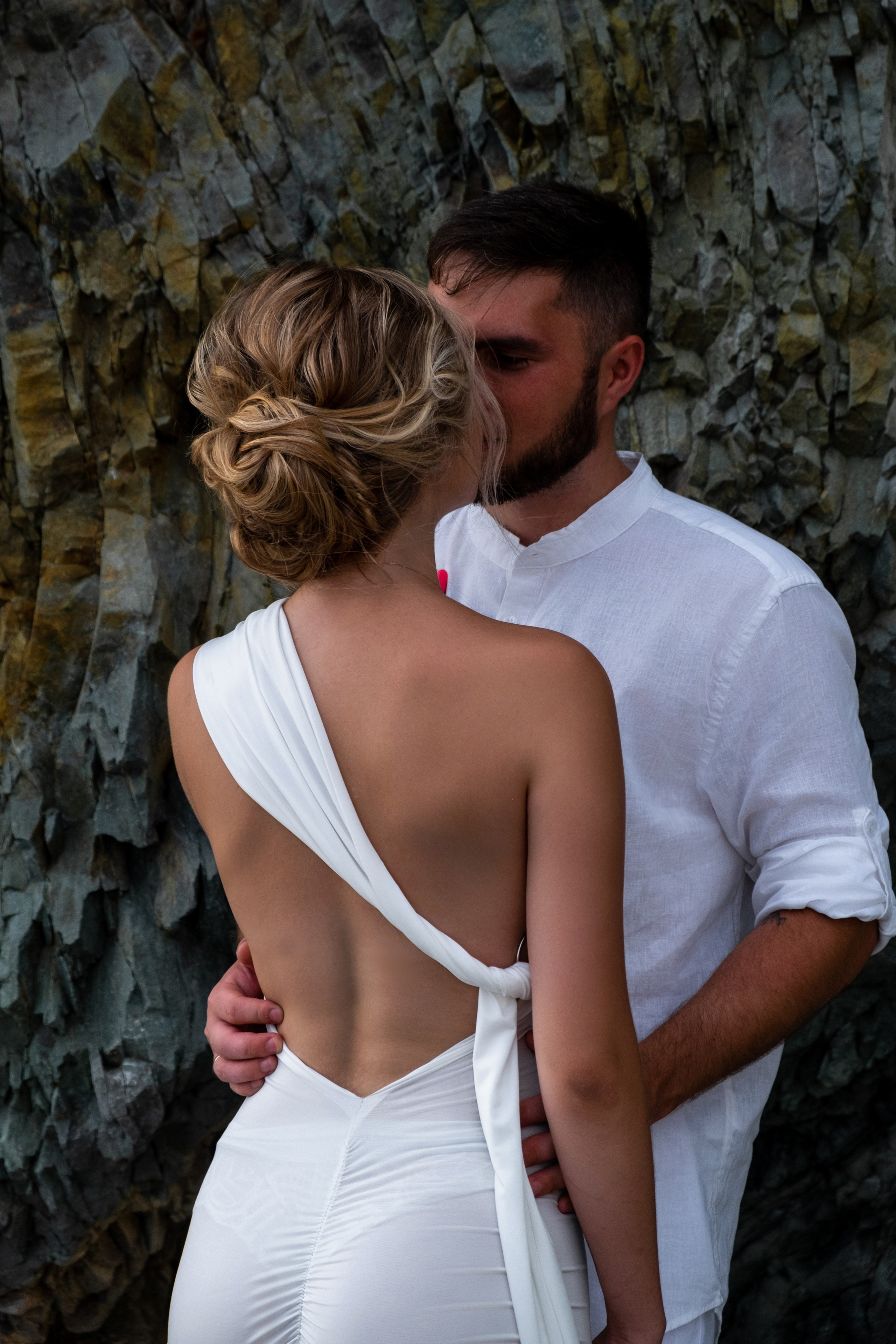 Фотосессия на море. Яшмовый пляж, Севастополь. Фиолент. Даша и Дмитрий. Профессиональная фотосъемка в Крыму. Натуральные эмоции и живые кадры. Забронируйте дату прямо сейчас!