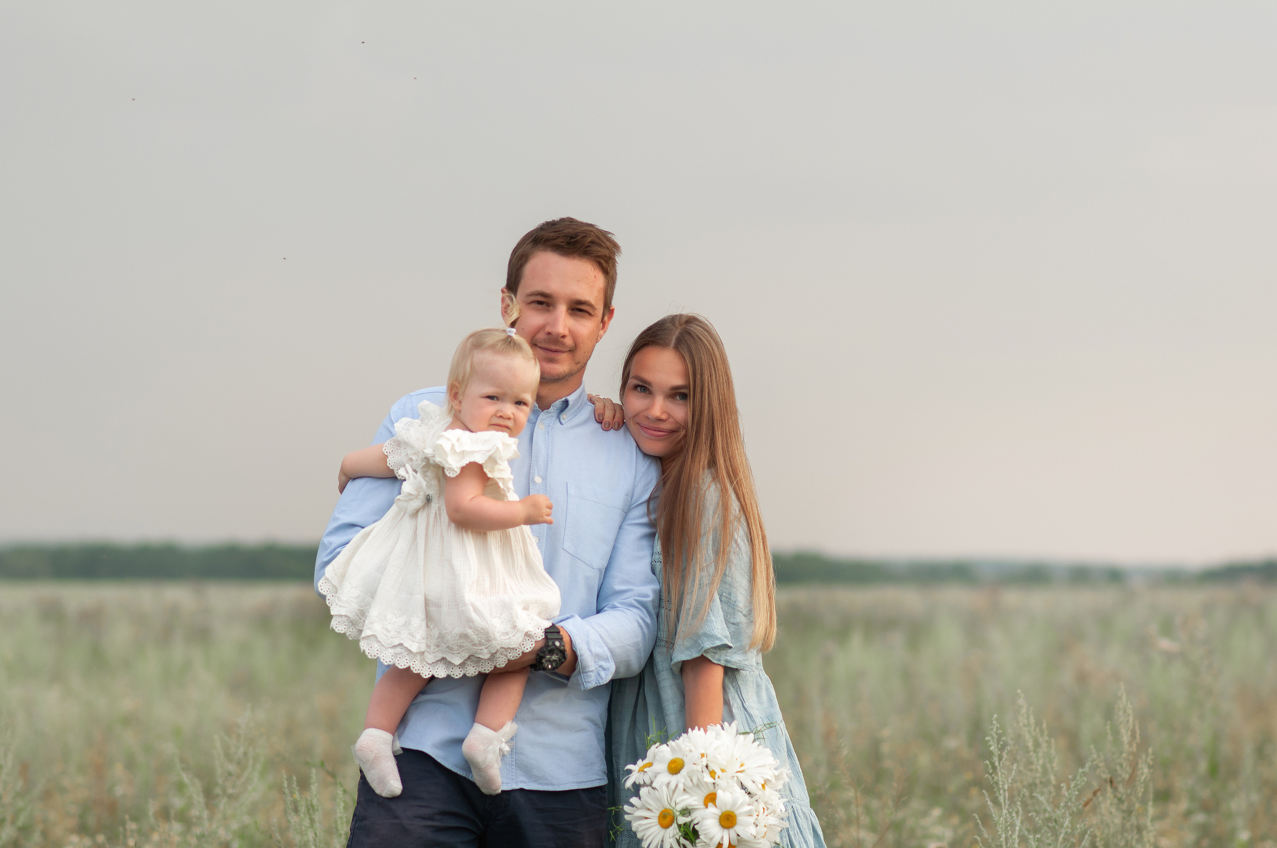 Анюта, Тасенька, Слава. Полынь, радуга, ромашки. НН. Детский и семейный фотограф Катерина Мишина