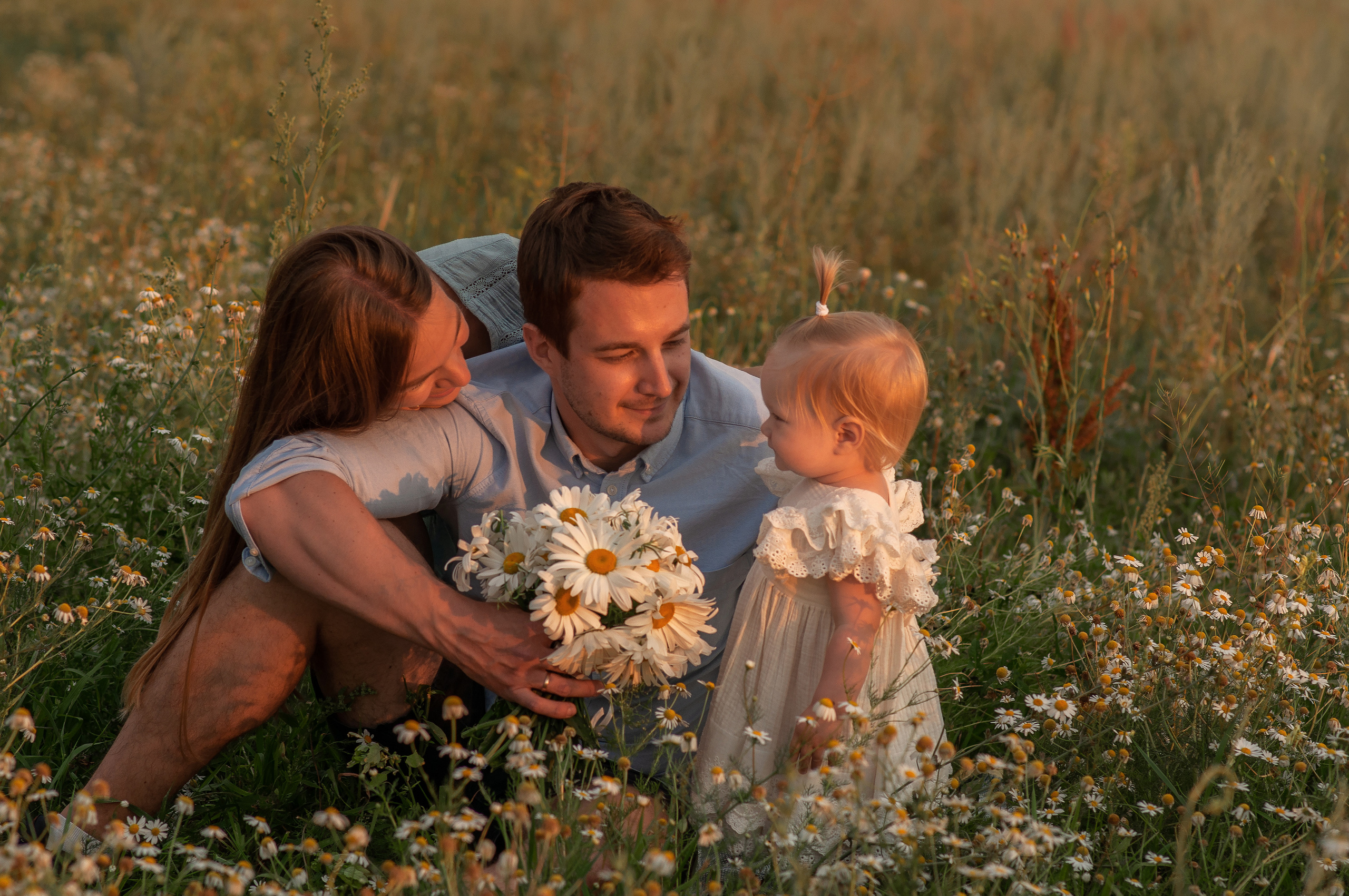 Анюта, Тасенька, Слава. Полынь, радуга, ромашки. НН. Детский и семейный фотограф Катерина Мишина