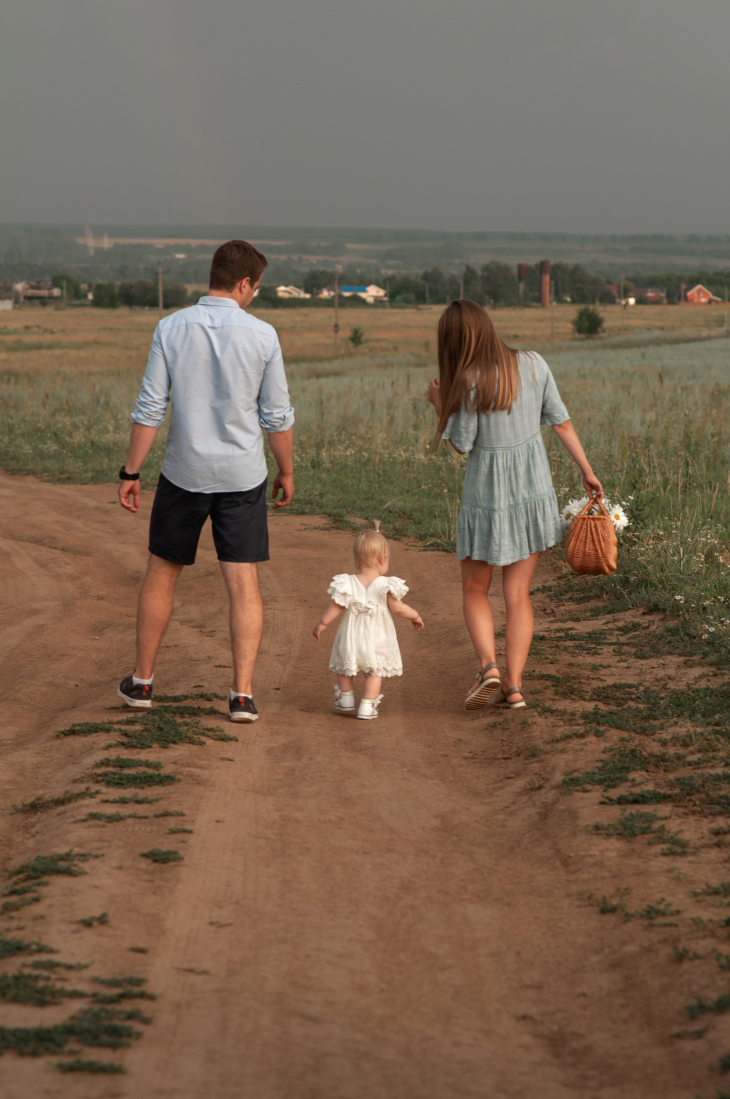 Анюта, Тасенька, Слава. Полынь, радуга, ромашки. НН. Детский и семейный фотограф Катерина Мишина