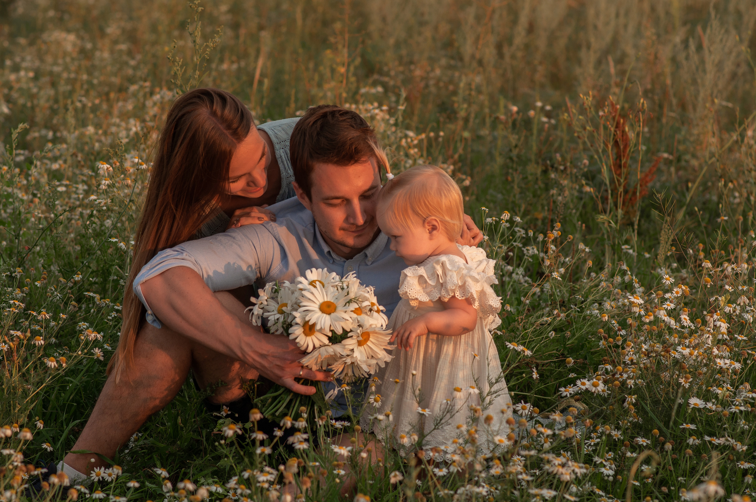 Анюта, Тасенька, Слава. Полынь, радуга, ромашки. НН. Детский и семейный фотограф Катерина Мишина
