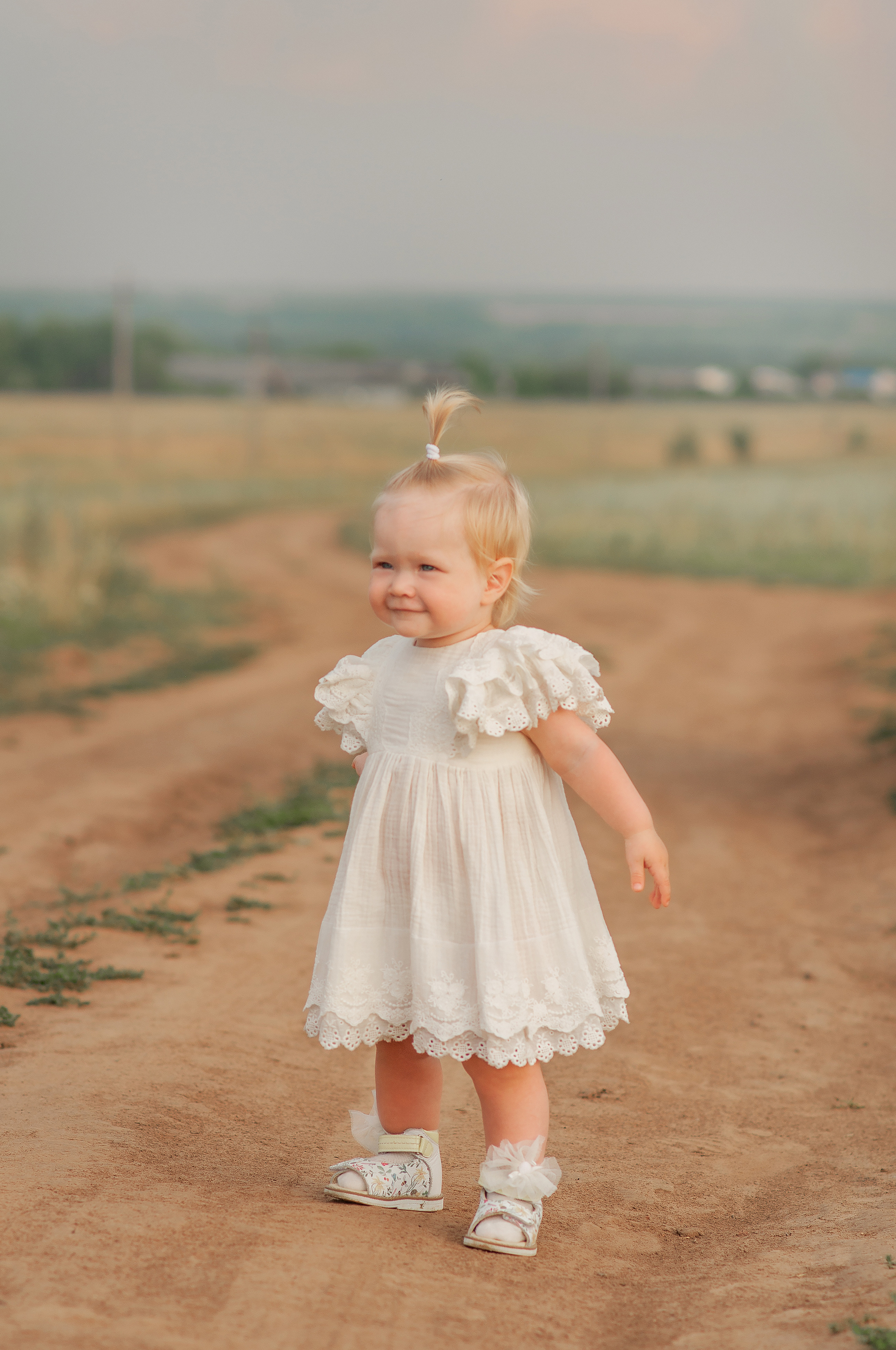 Анюта, Тасенька, Слава. Полынь, радуга, ромашки. НН. Детский и семейный фотограф Катерина Мишина