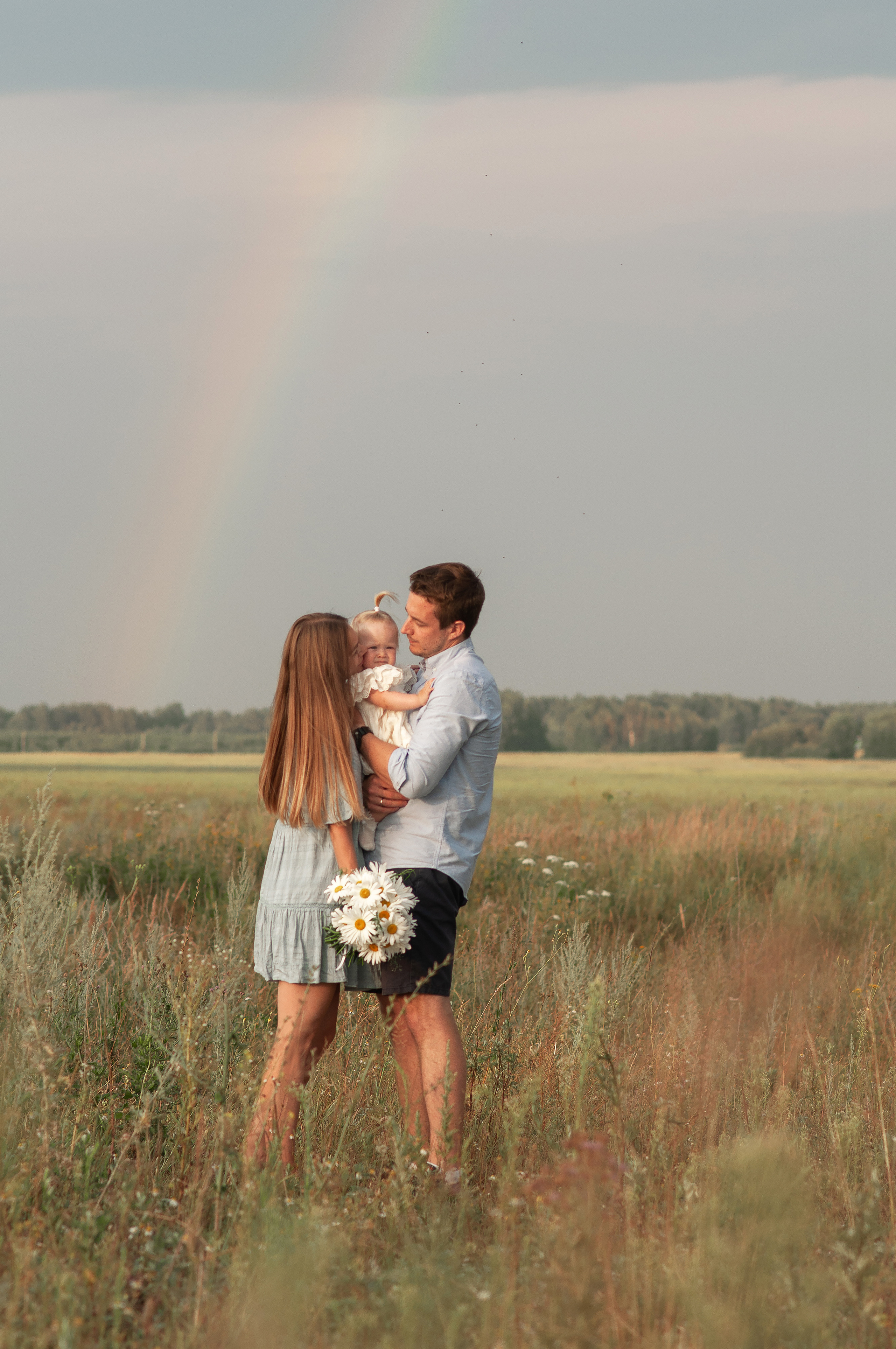 Анюта, Тасенька, Слава. Полынь, радуга, ромашки. НН. Детский и семейный фотограф Катерина Мишина