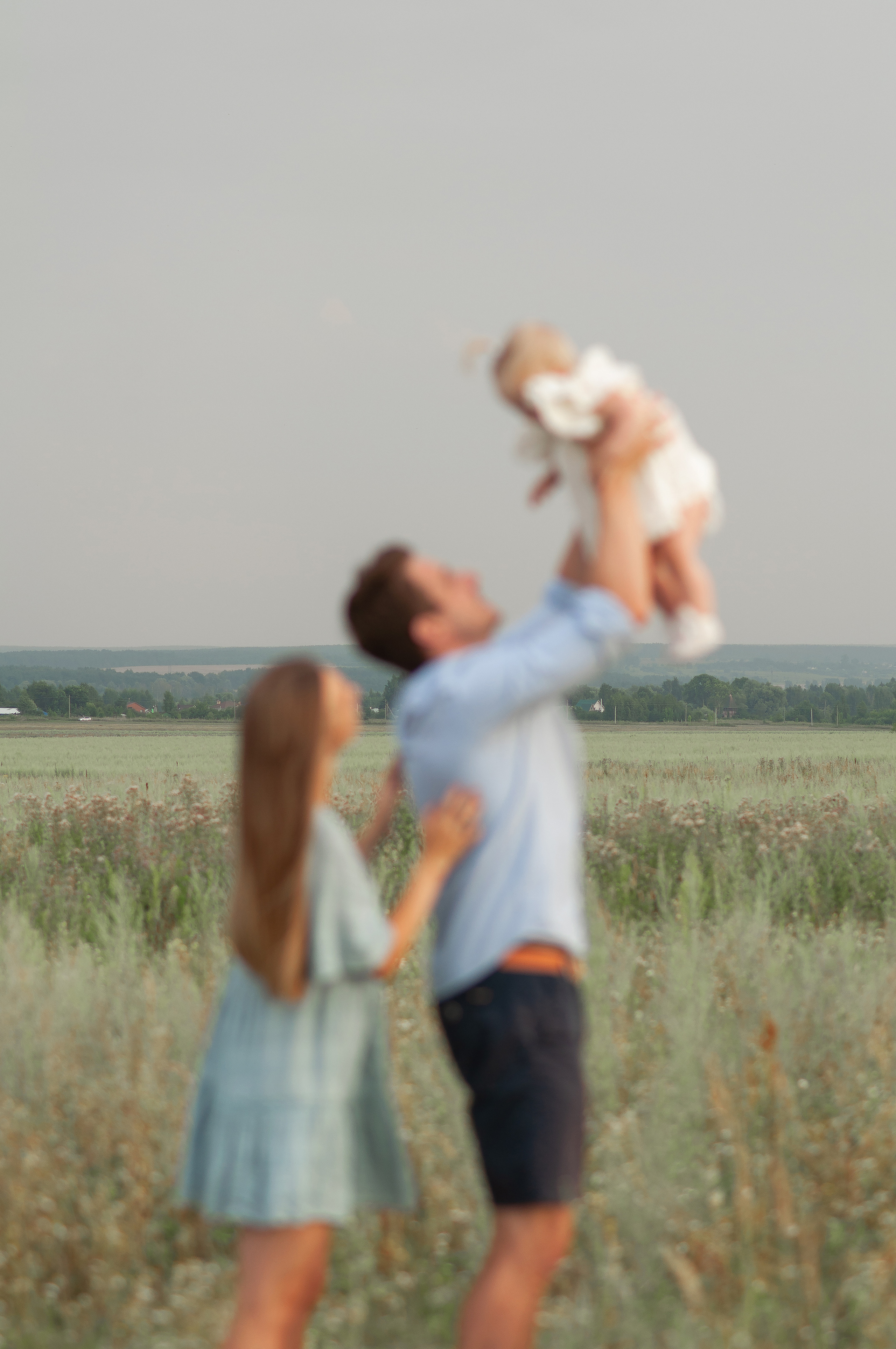 Анюта, Тасенька, Слава. Полынь, радуга, ромашки. НН. Детский и семейный фотограф Катерина Мишина