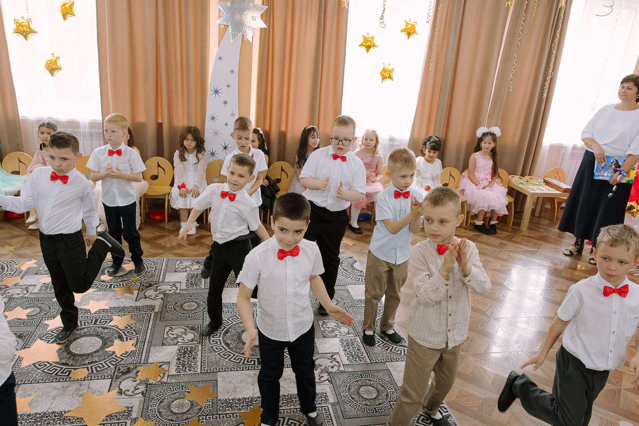 Выпускной в ДС 26. Выпускные альбомы Натальи Бутко: Новороссийск, Анапа, Геленджик