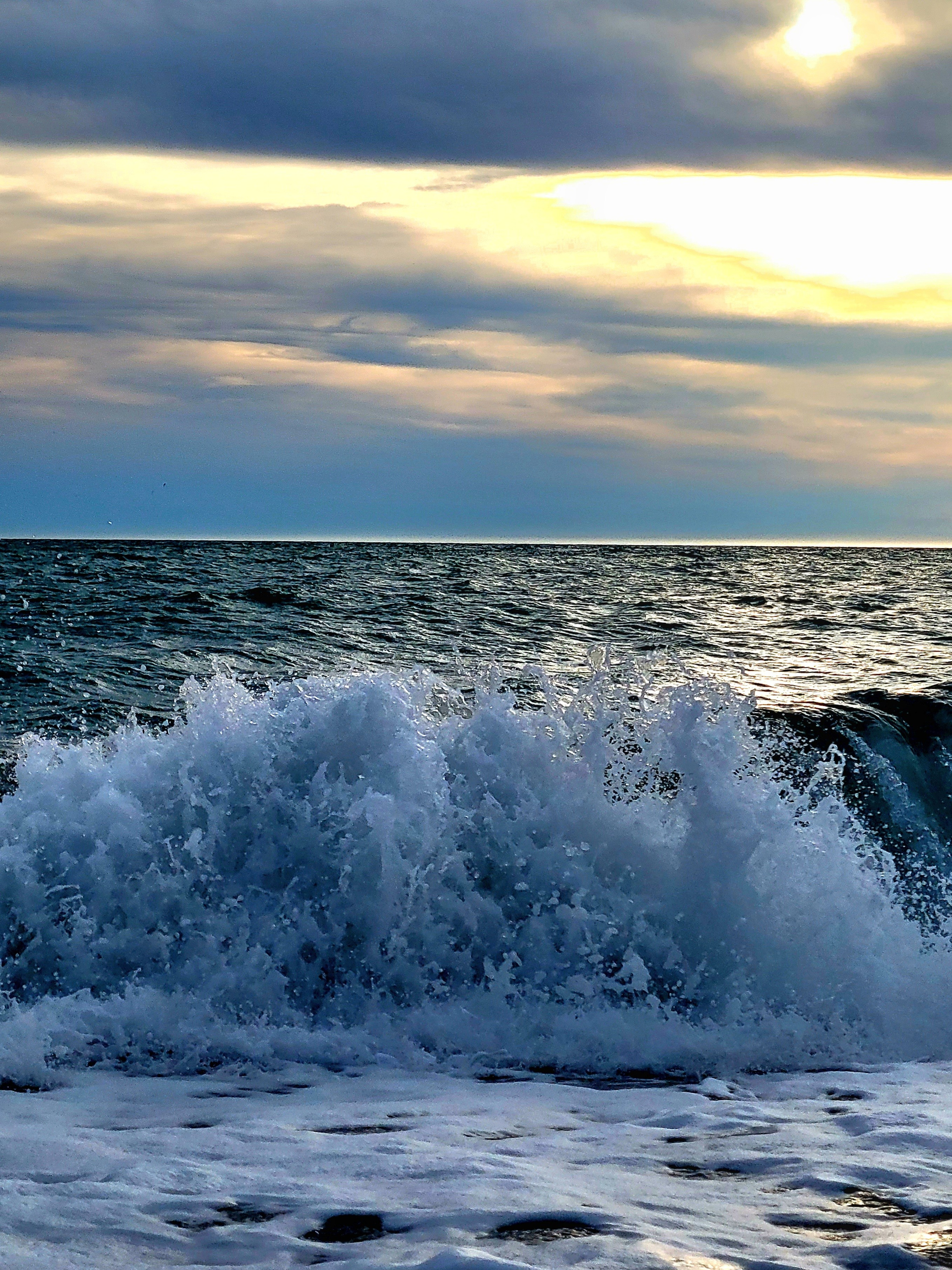 Как обычно - волны