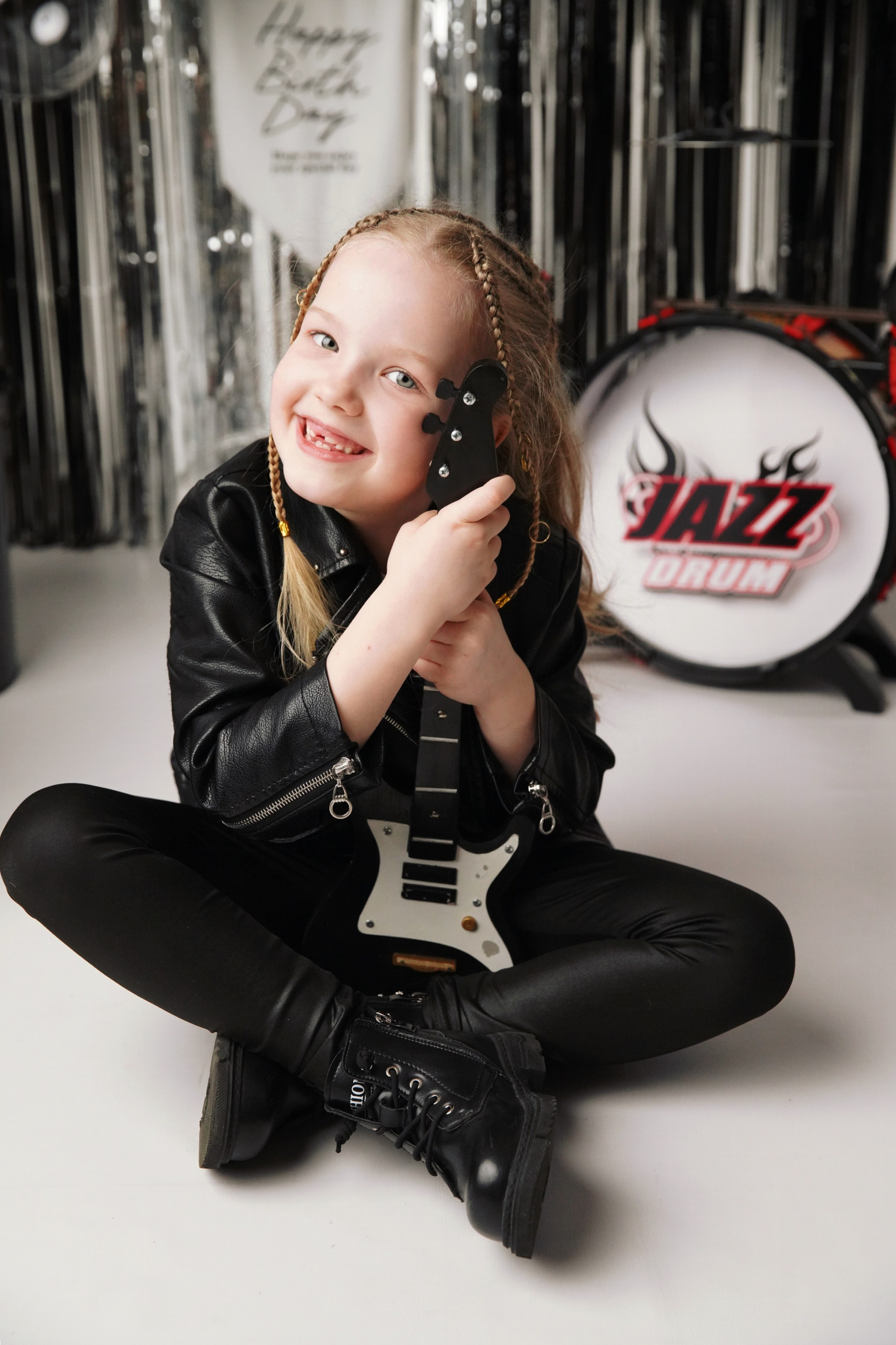 Байкер. Фотограф новорожденных. Семейный и детский фотограф в городе Сургуте