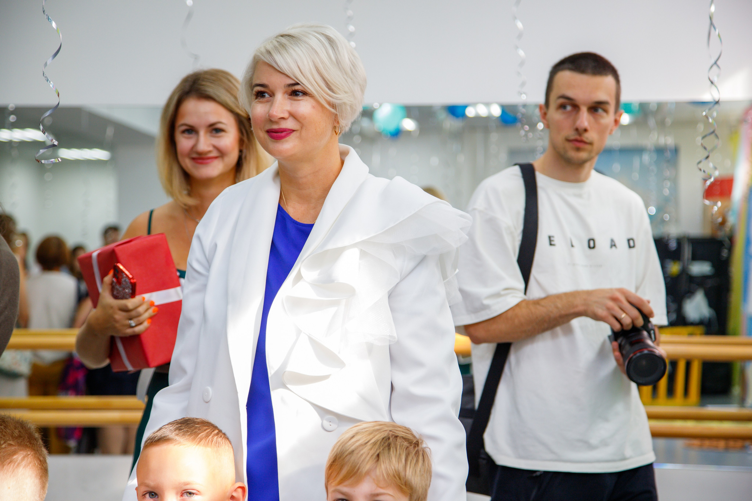 Репортажная съемка праздника знаний в школе. Семейный и школьный фотограф в Москве Анна Ткач