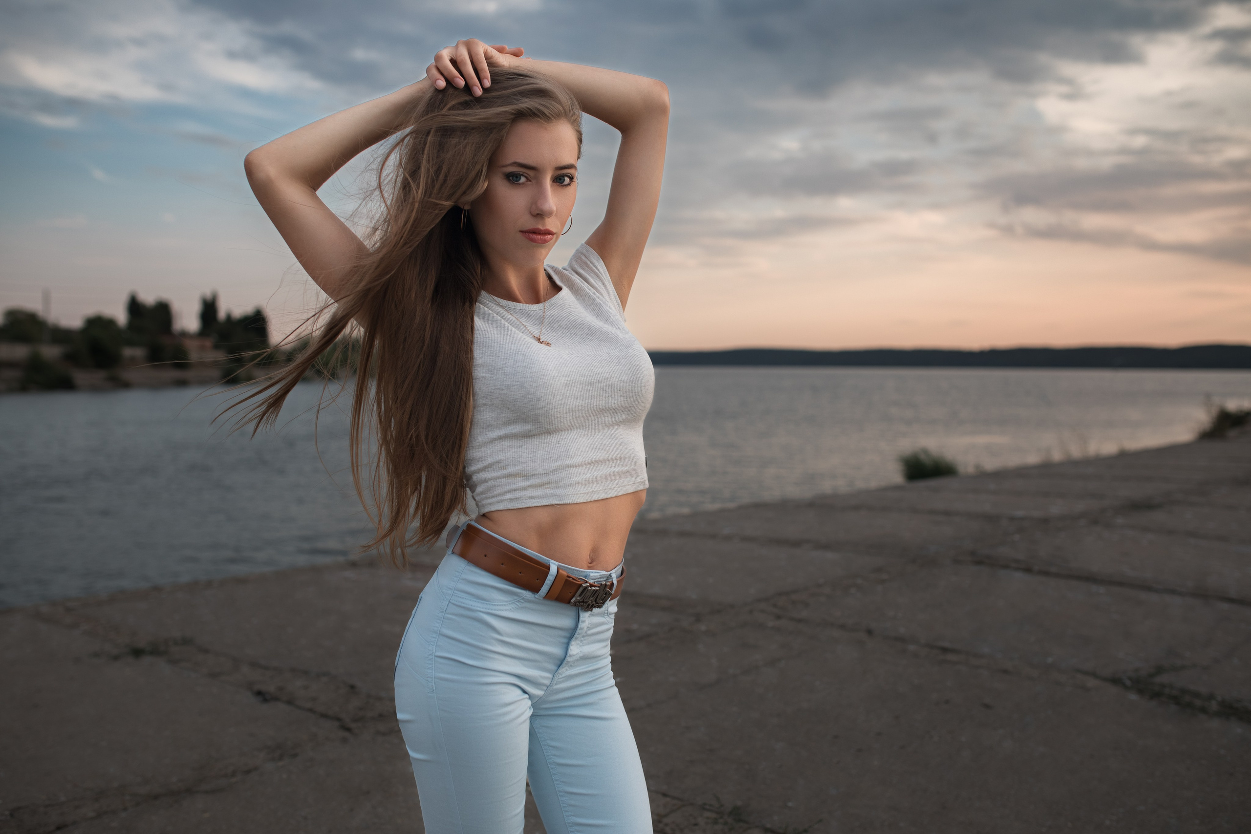 Фотосет на берегу реки с Викторией для «себя»