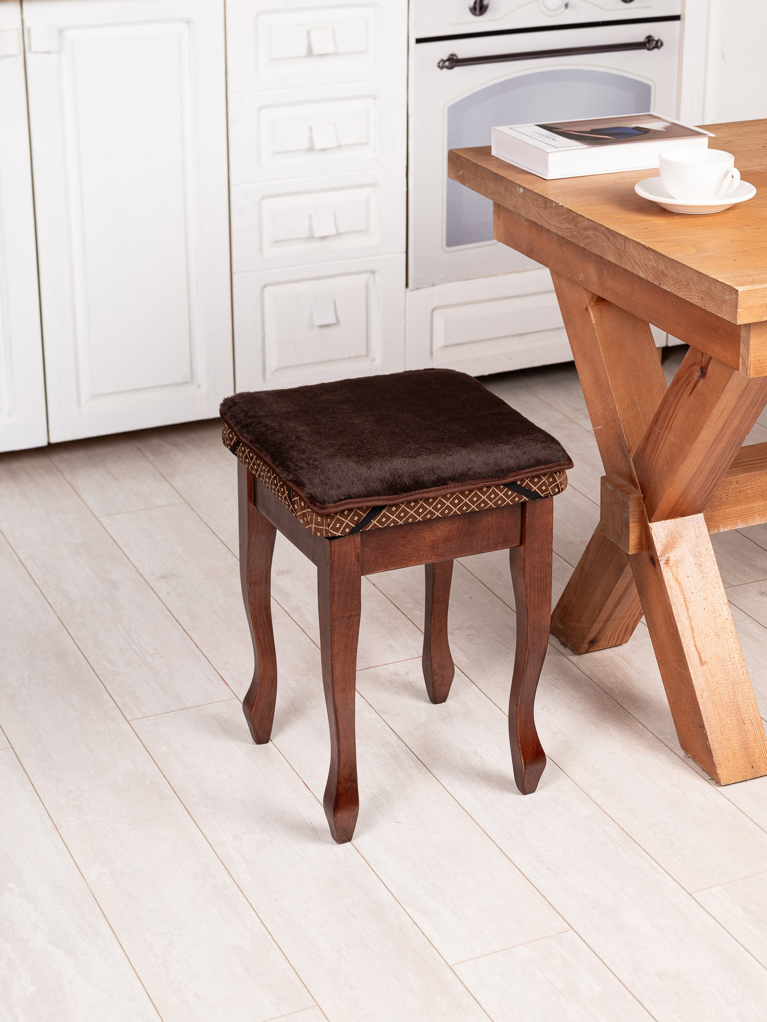 Накидки на стулья. Предметный фотограф, фото для маркетплейсов Пятигорск, КМВ