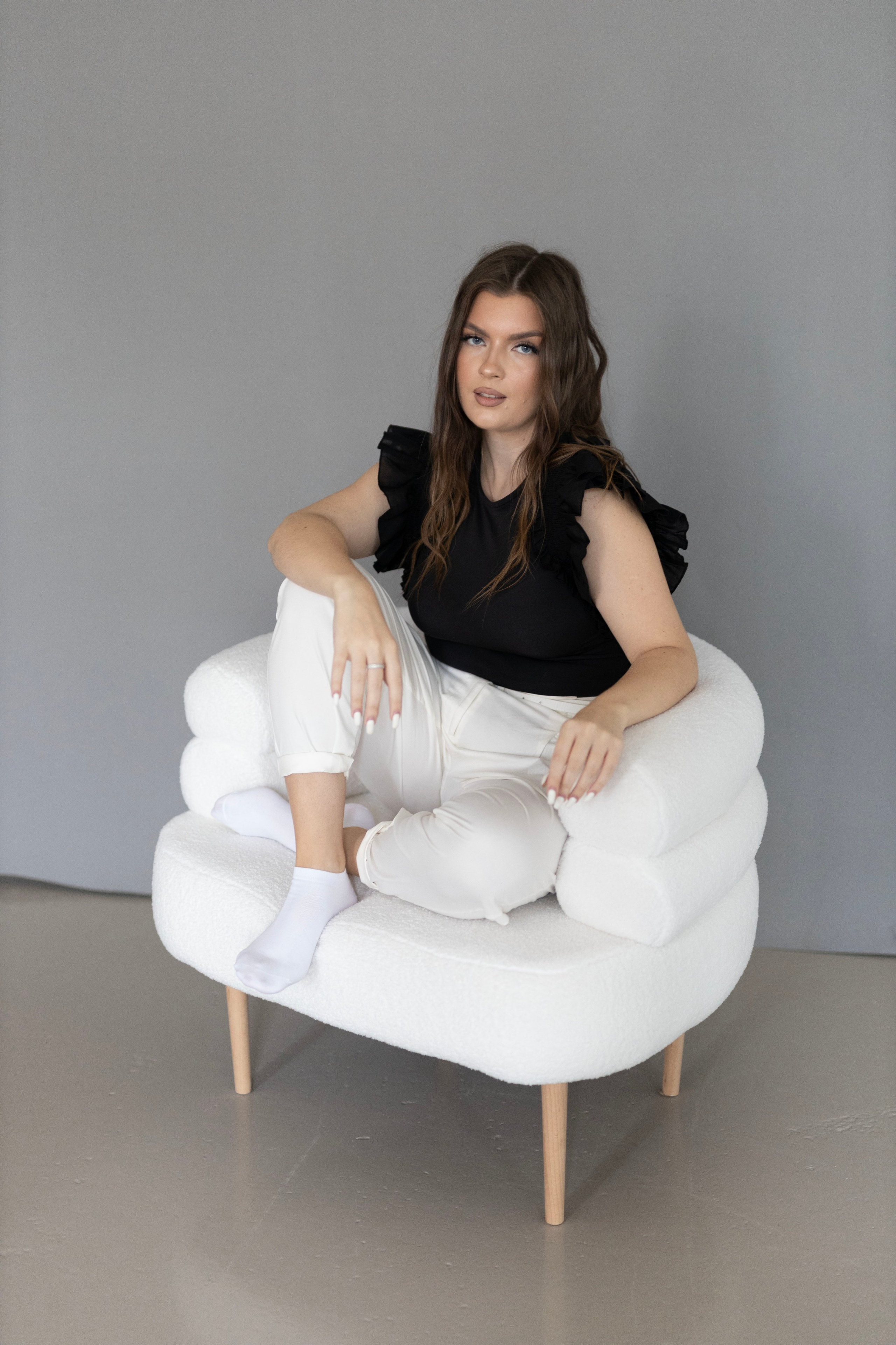 Яна. Главная