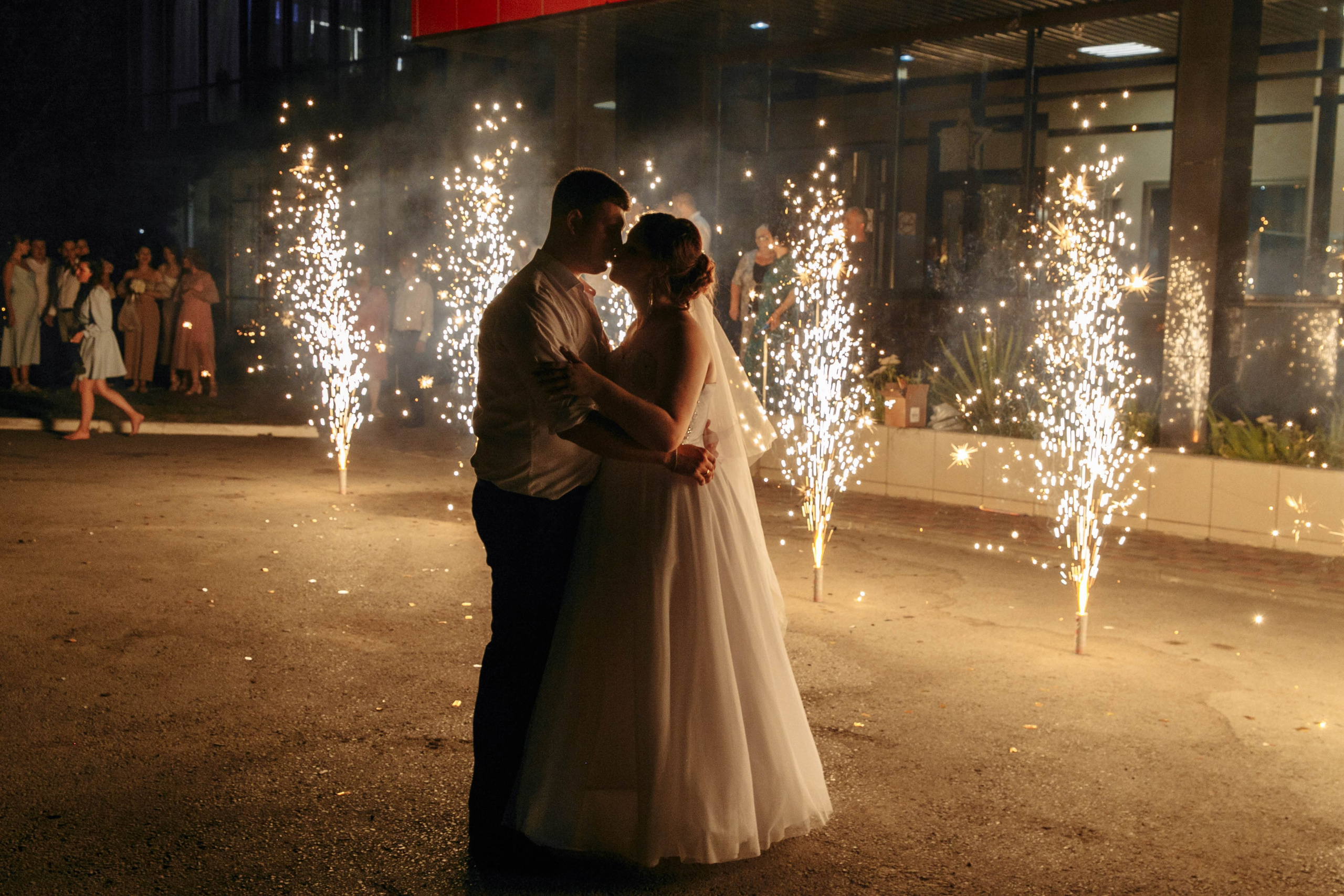 Татьяна и Виктор: настоящая русская свадьба. Событийный фотограф Максим Бескоровайновнов