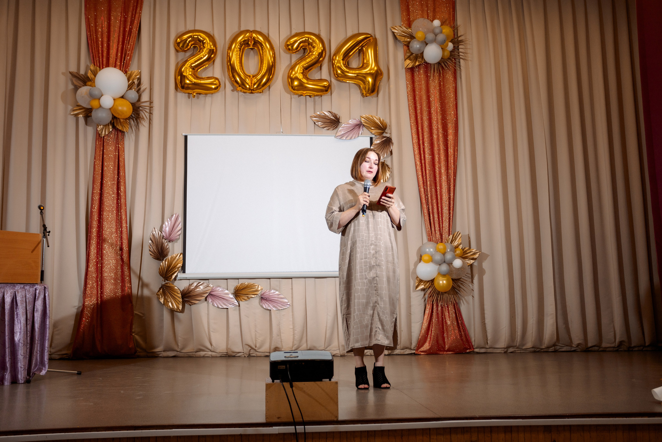 ВРУЧЕНИЕ АТТЕСТАТОВ: Пример. Все фото. Профессиональный фотограф в Ижевске Леша Петров