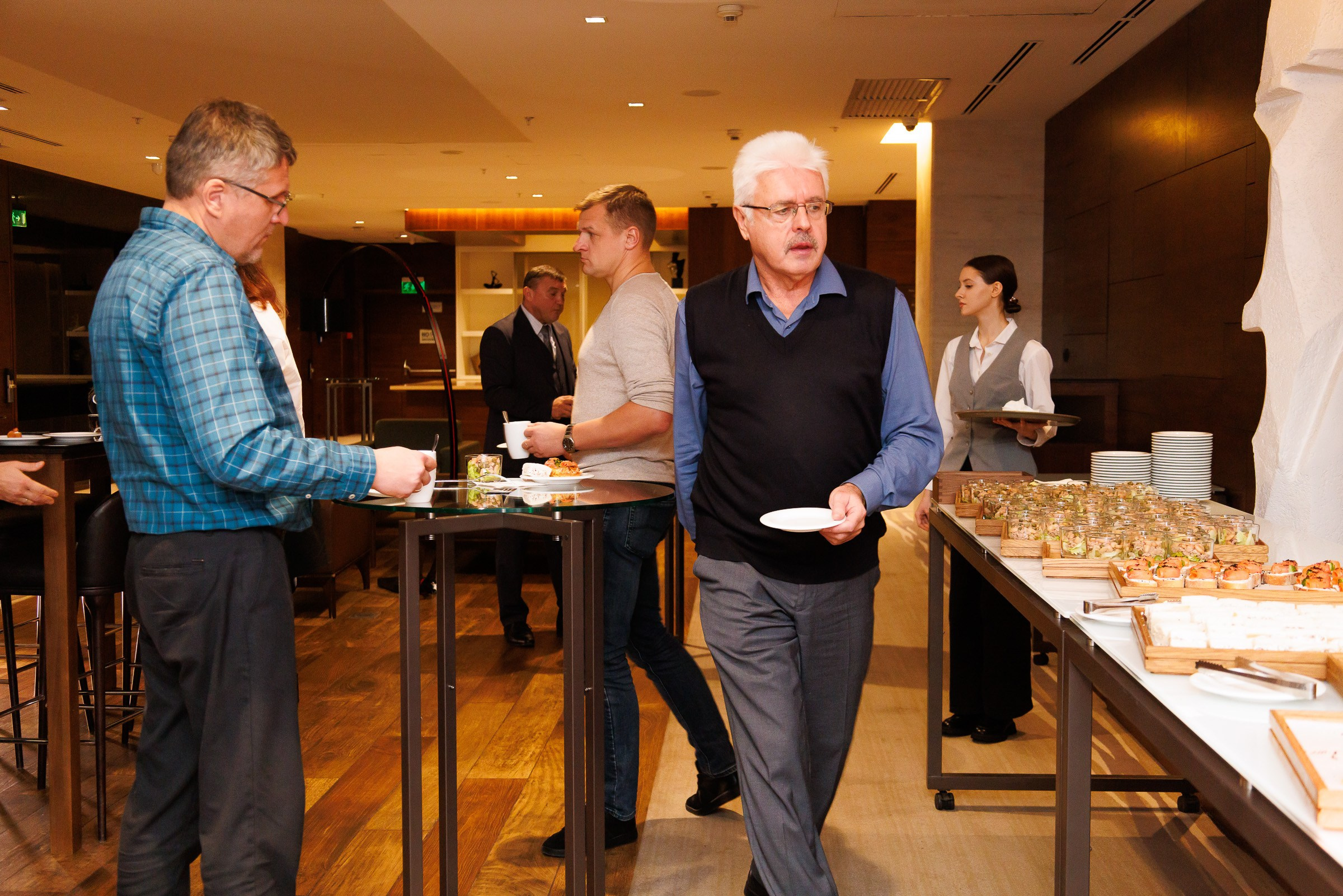 HIW — конференция в Воронеже. Предметный и портретный фотограф в Липецке — Зайцев Алексей