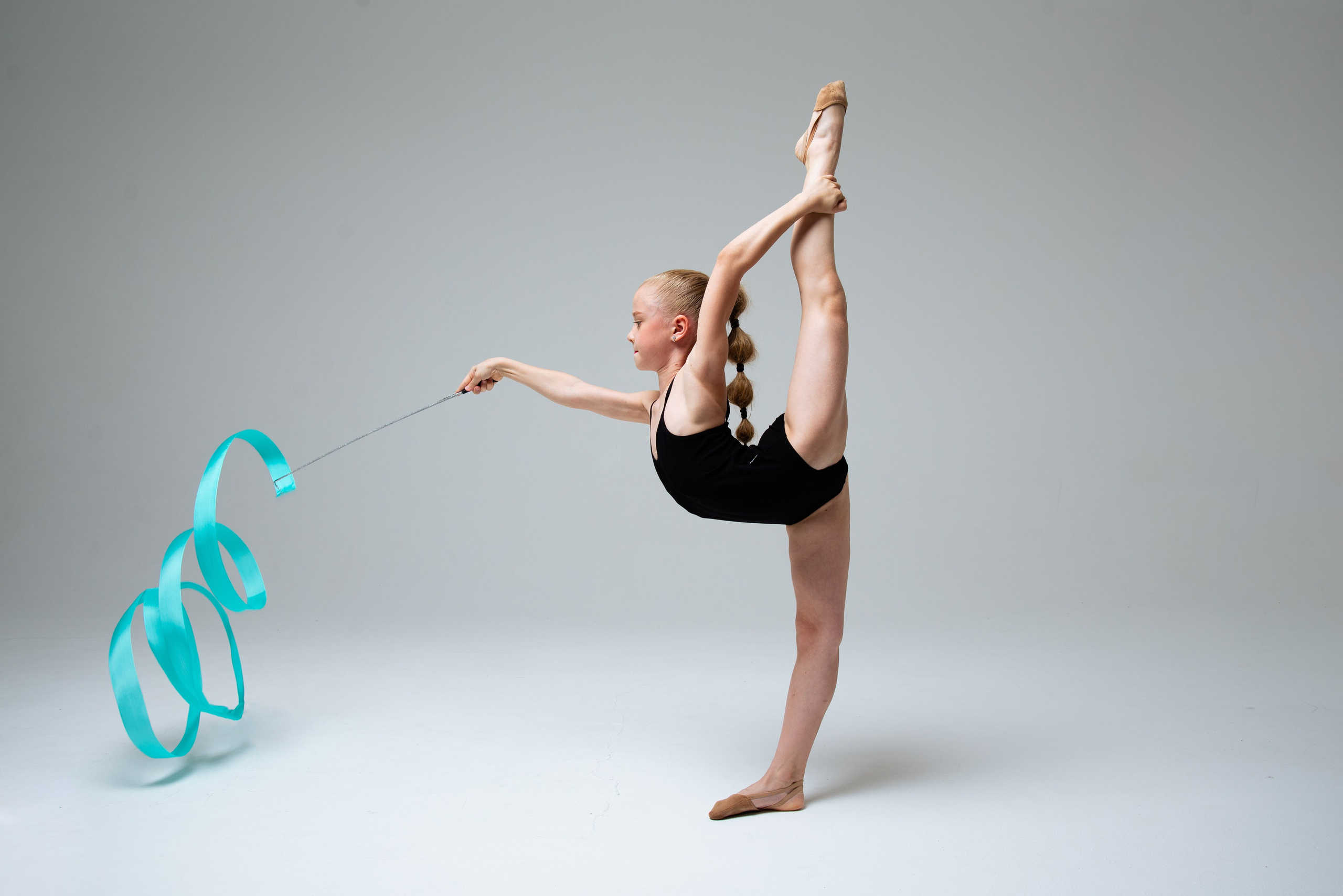 Позы для художественной гимнастики. Photographer Ksenia Kirsanova