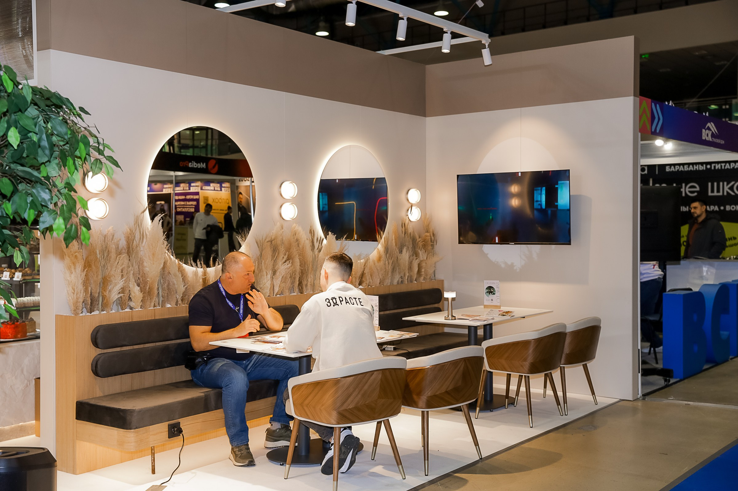 VERSOUS. ЭКСПОЦЕНТР. ЗДРАСТЕ. Фотограф в Москве Ольга Колесникова