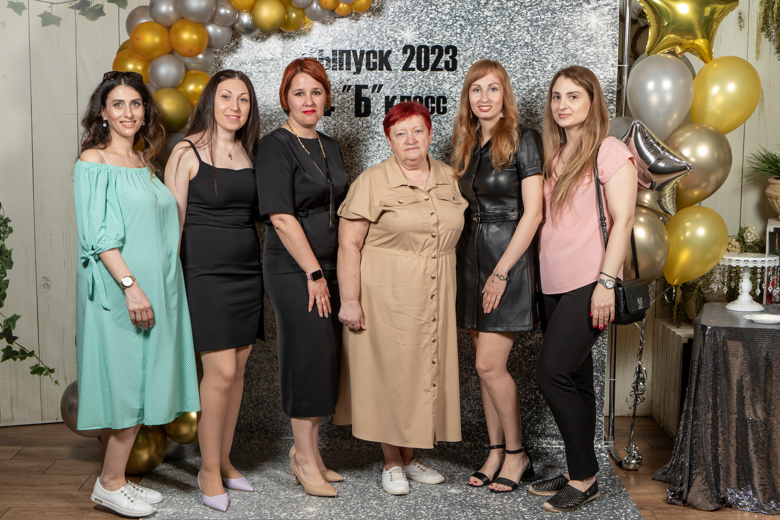 Выпуск 4Б 23 год. Семейный и свадебный фотограф в Геленджике Михаил Шматов