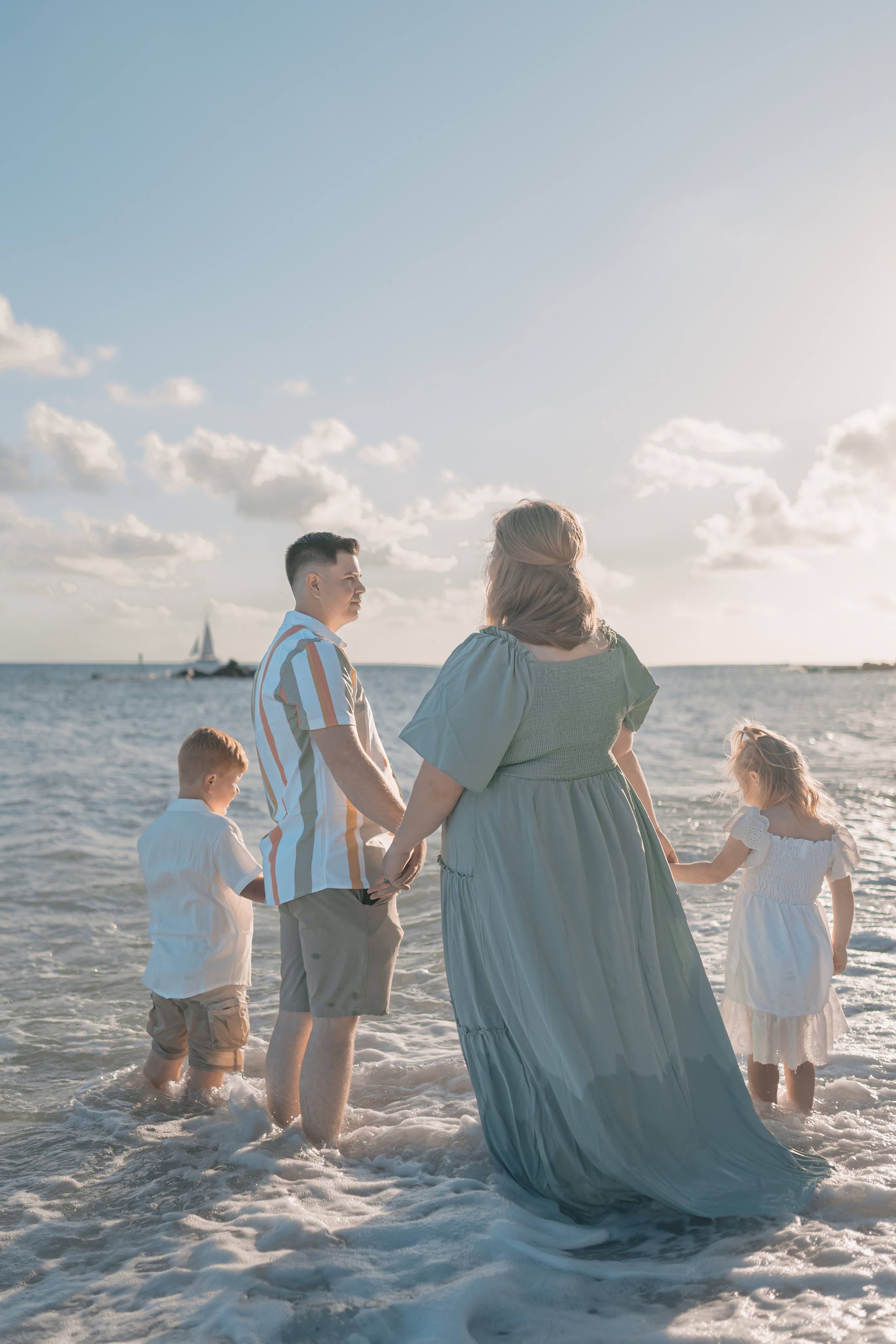 Ronni and her family. Gaukhar Baimagambet — Photographer and Videographer