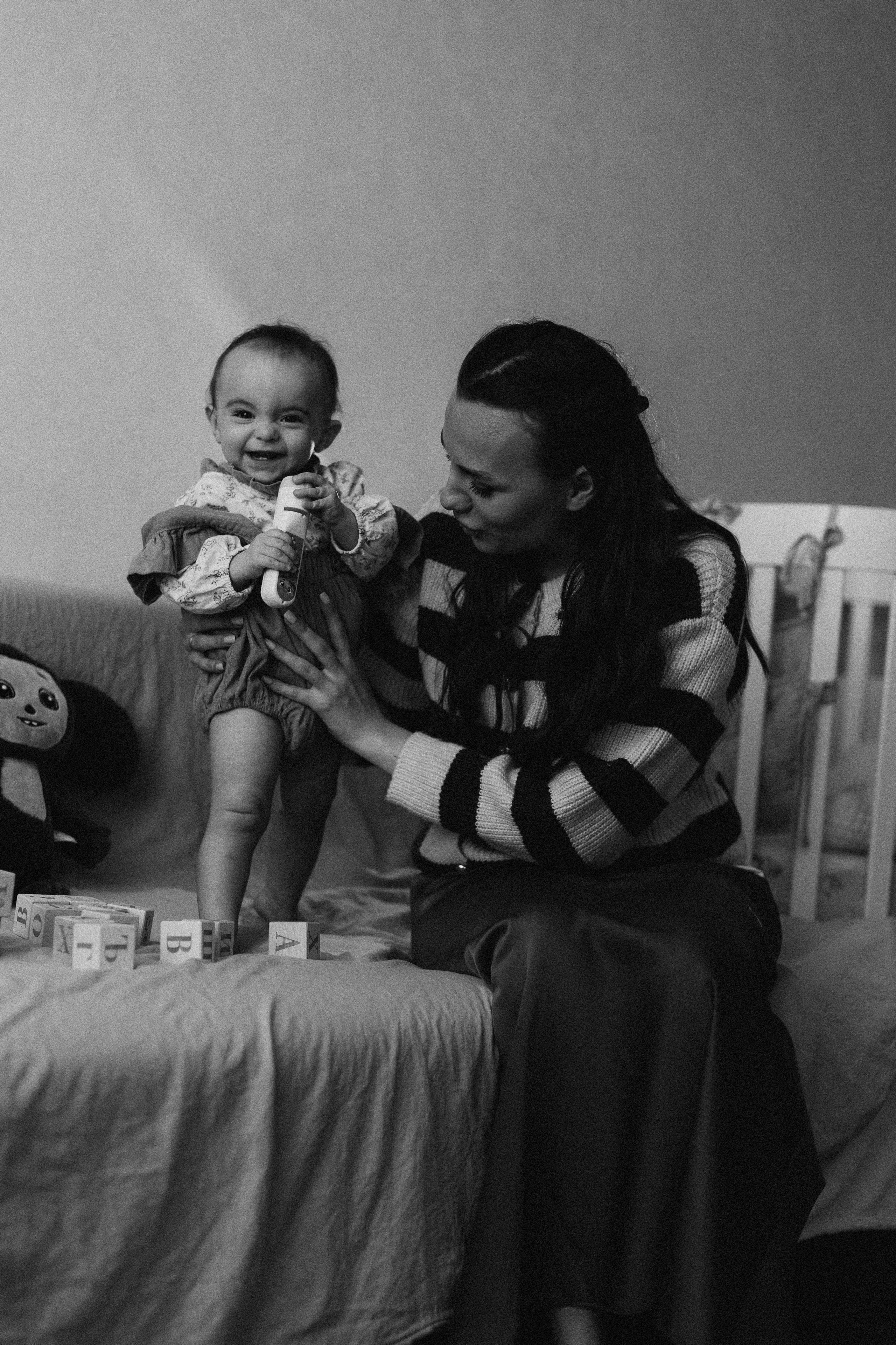 Мамины объятия (Про Ксению и Оливию). Семейный фотограф в Москве и Московской области Булычева Екатерина