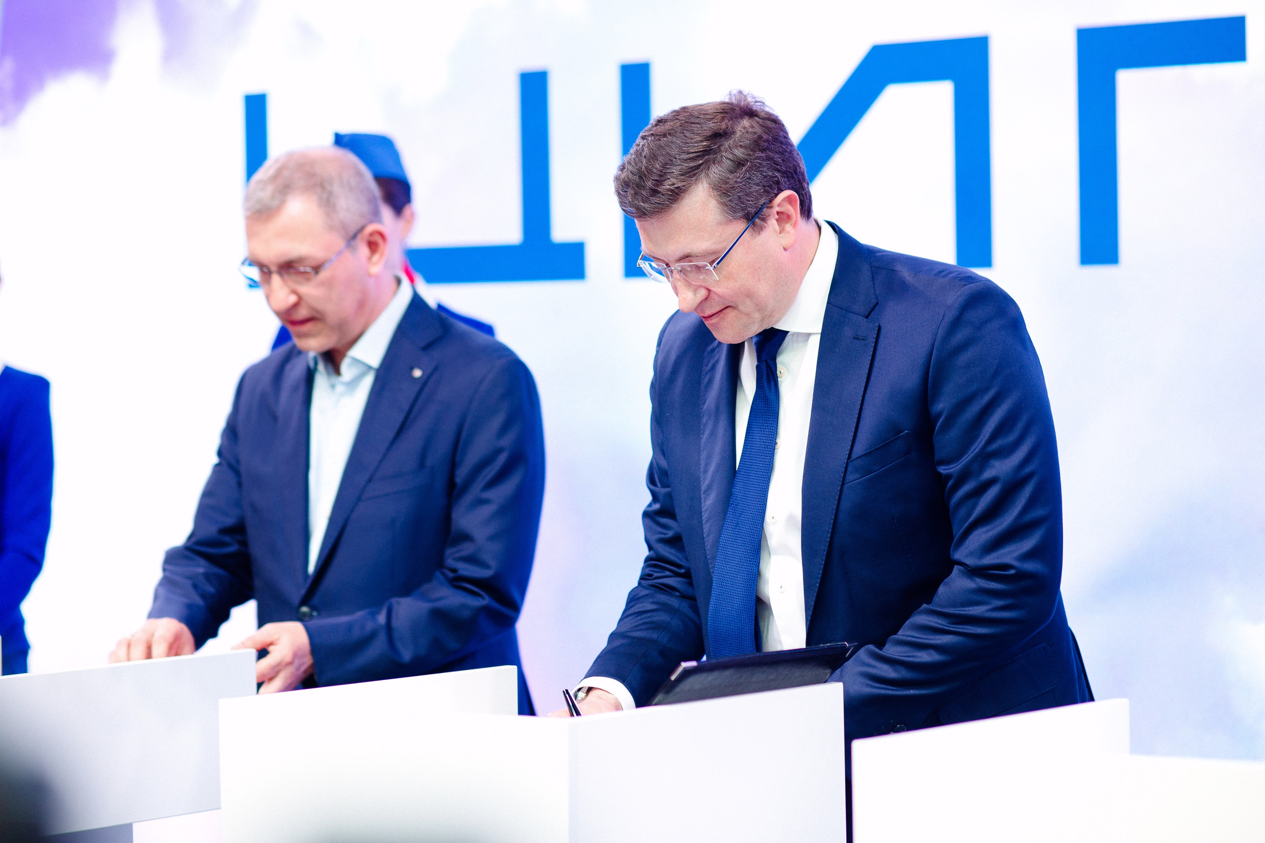 Фотограф на мероприятие в Нижнем Новгороде. Репортажный фотограф в Нижнем Новгороде. Фотограф на юбилей. Фотограф на день рождения. Фотограф конференций в Нижнем Новгороде. Спортивный фотограф в Нижнем Новгороде. Глеб Никитин.