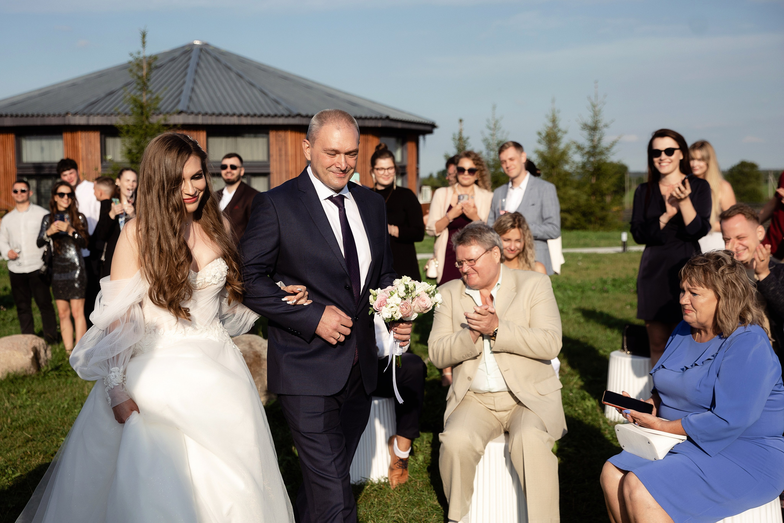 Юля и Александр. Свадебный и семейный фотограф Татьяна Ласкина в Великом Новгороде