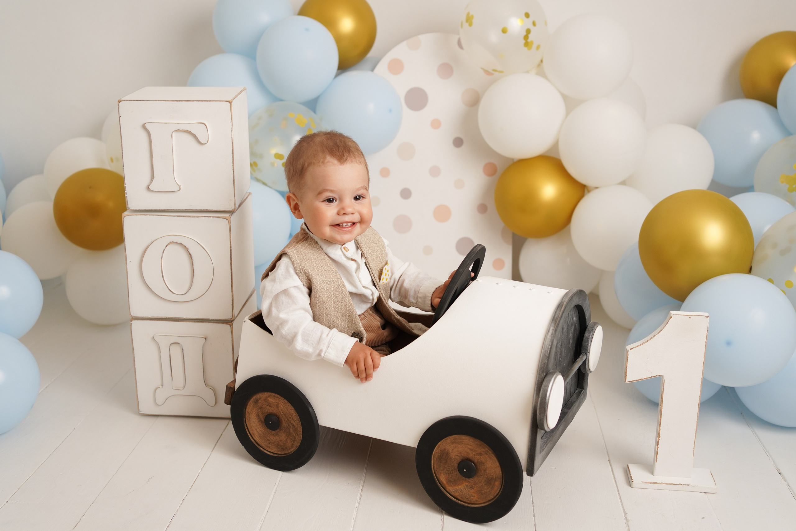 Фотосессия Первый годик Жени. Детский фотограф и фотограф новорожденных в Калининград Оксана Иваний