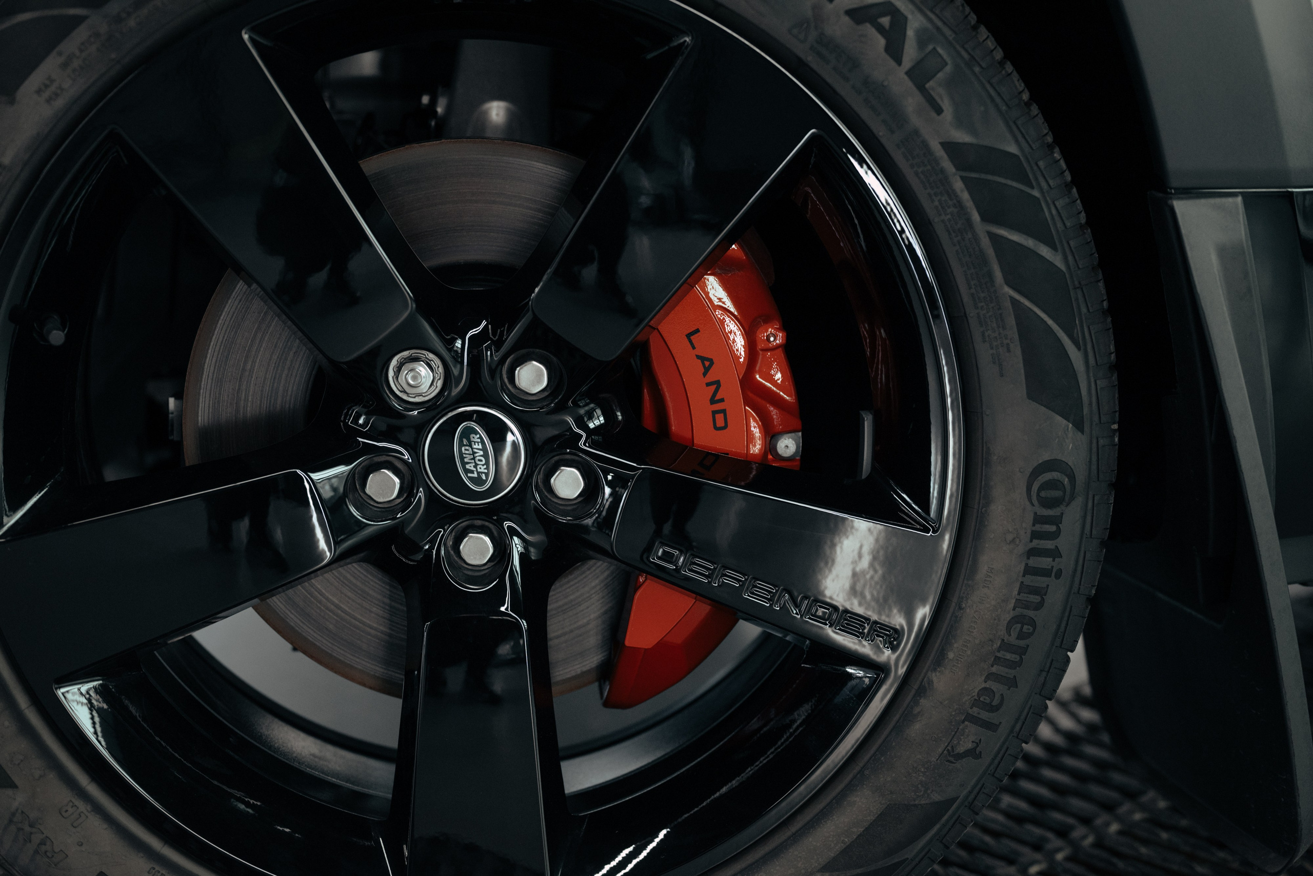 Defender 3 door. DeLorein