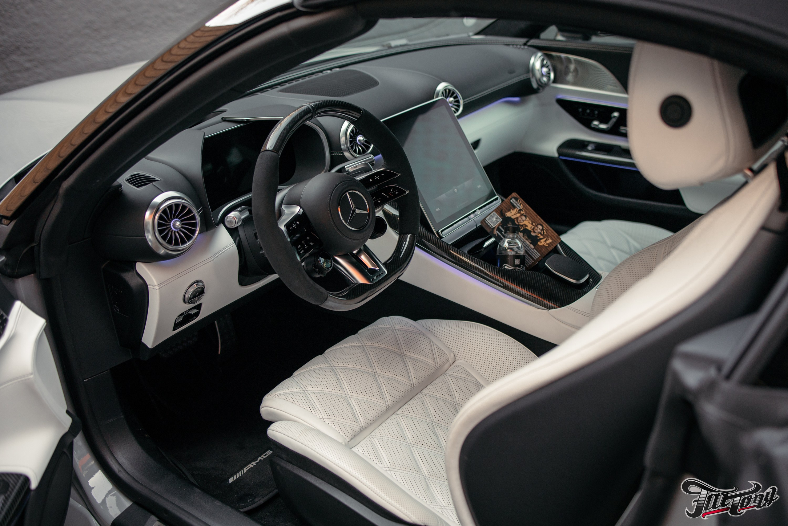 Mercedes SL63 amg классический карбон глянцевых элементов кузова. DeLorein