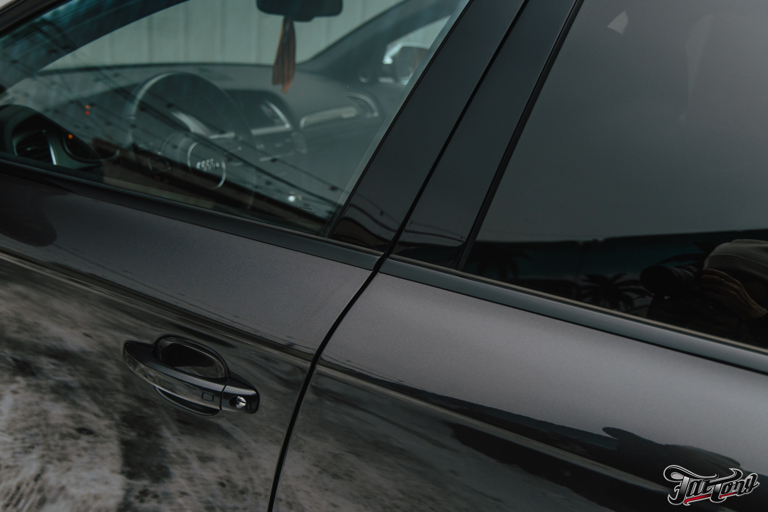 Audi S4 полный окрас кузова, кузовные работы и антихром. DeLorein